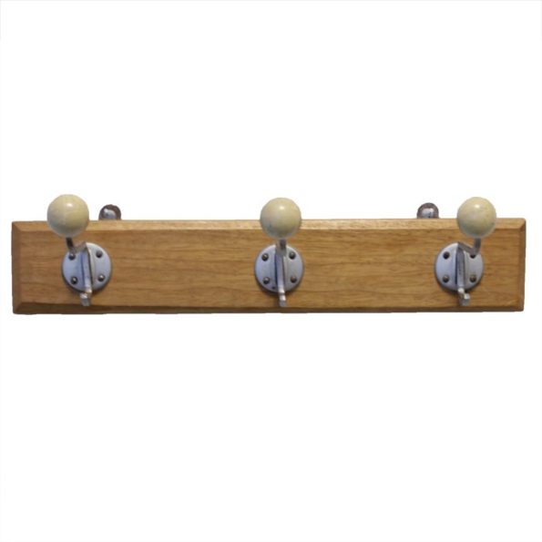 Vintage wandkapstok met houten bollen