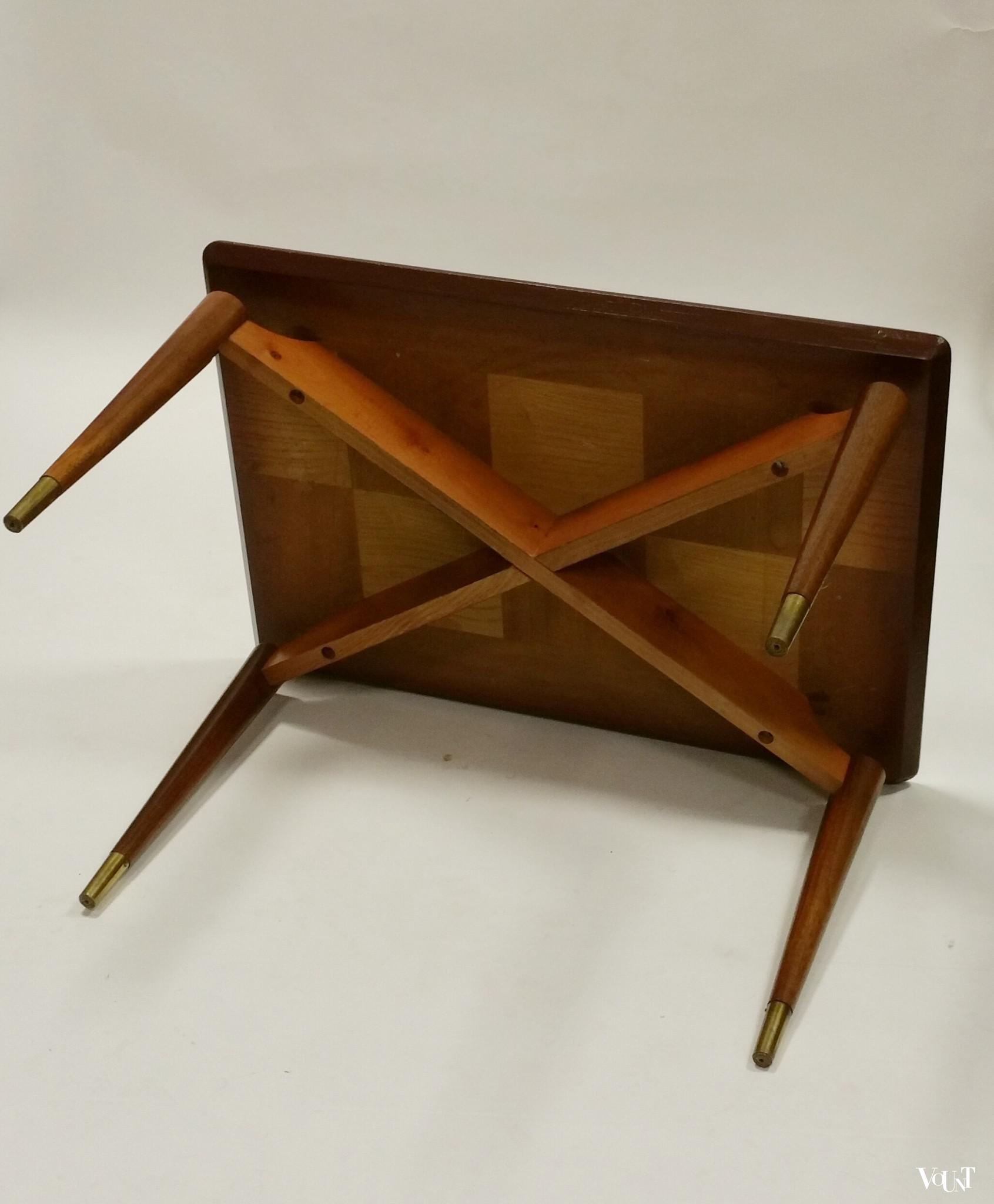 Jaren ’50 laktafel met Frans schip L’Uranie (in stijl Fornasetti)