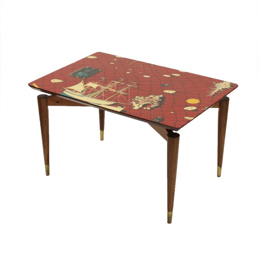 Jaren ’50 laktafel met Frans schip L’Uranie (in stijl Fornasetti)