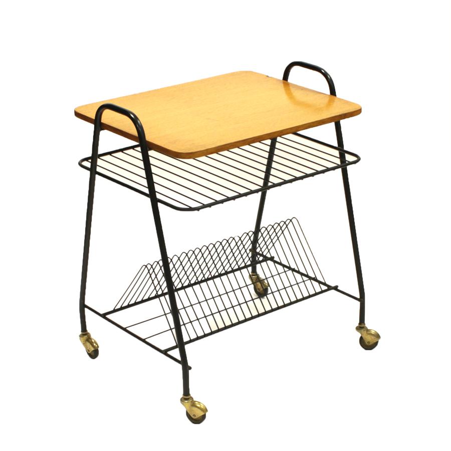 Verrijdbaar tafeltje met platenrek