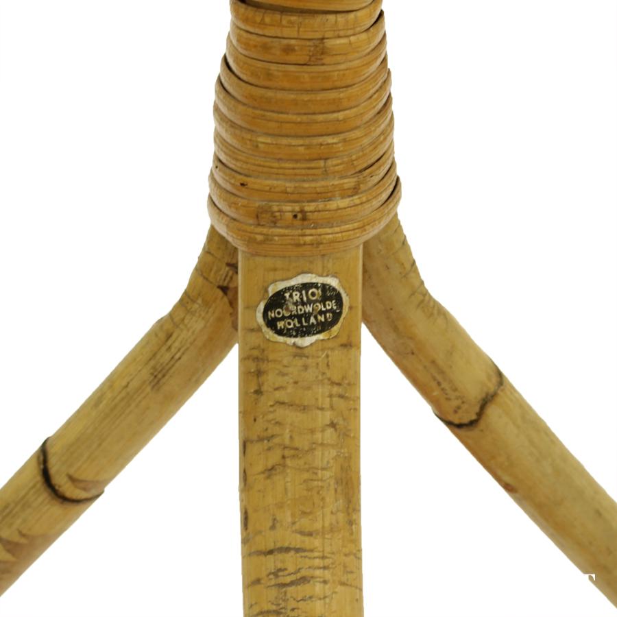 Rotan plantenstandaard