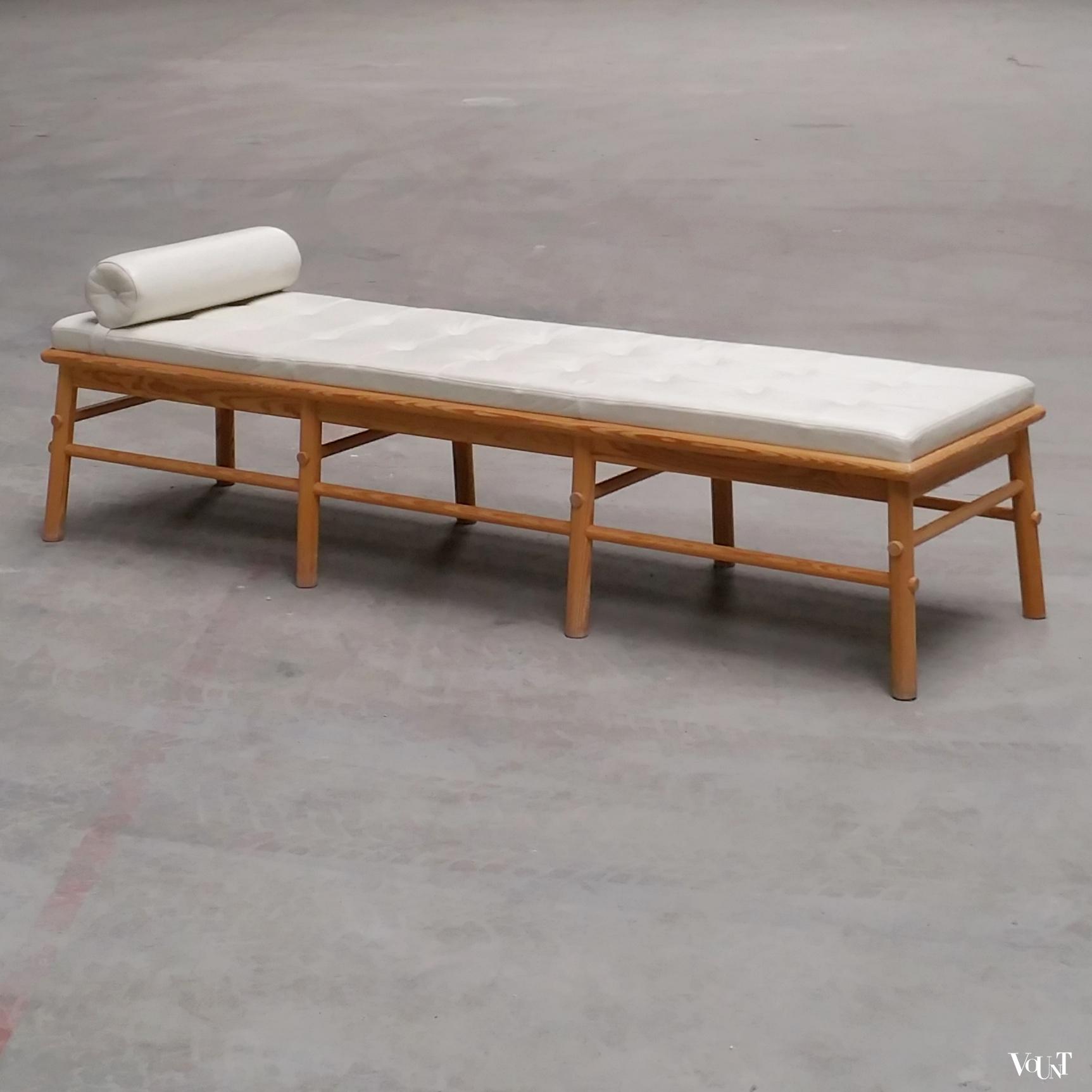 Ikea PS ligbed / daybed August (Nike Karlsson, 2009)