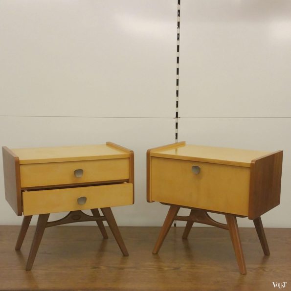 Set nachtkastjes, jaren '50