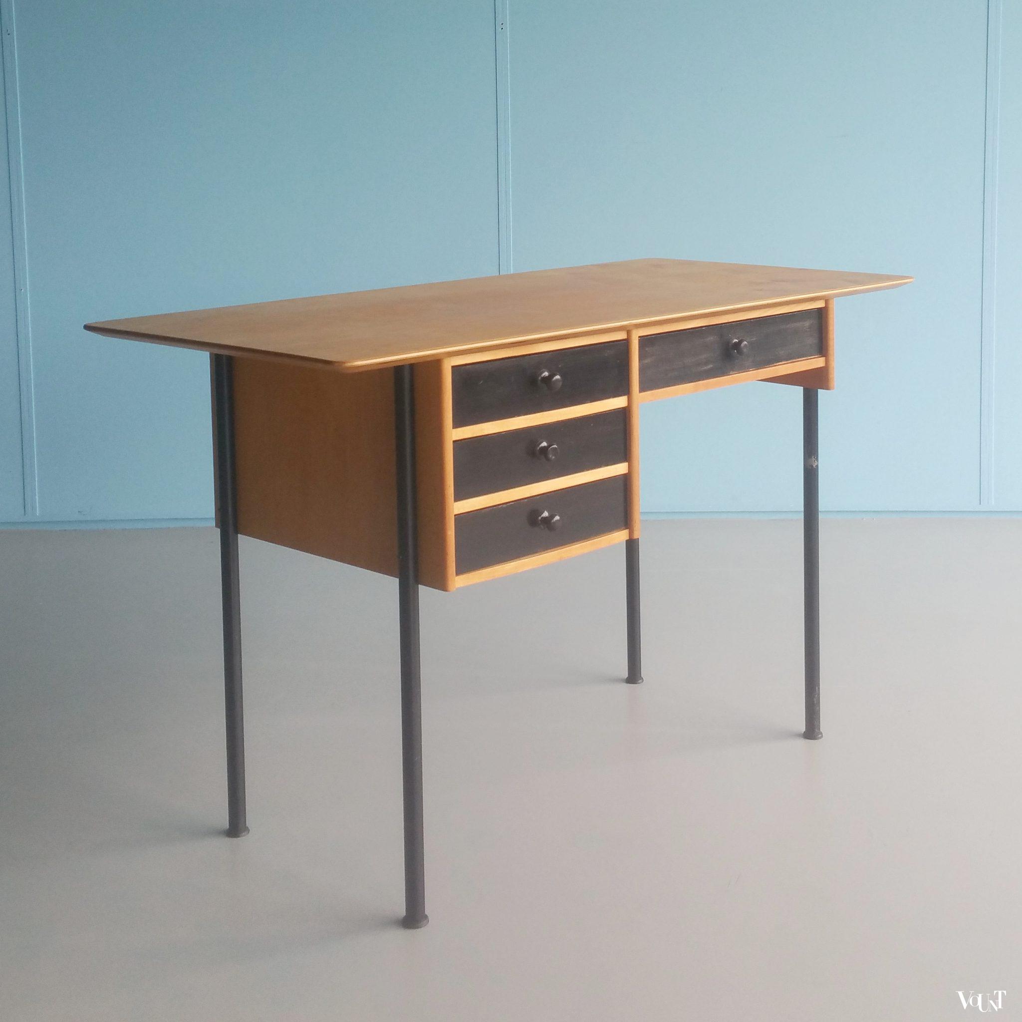 Jaren ’50 bureau berkenhout