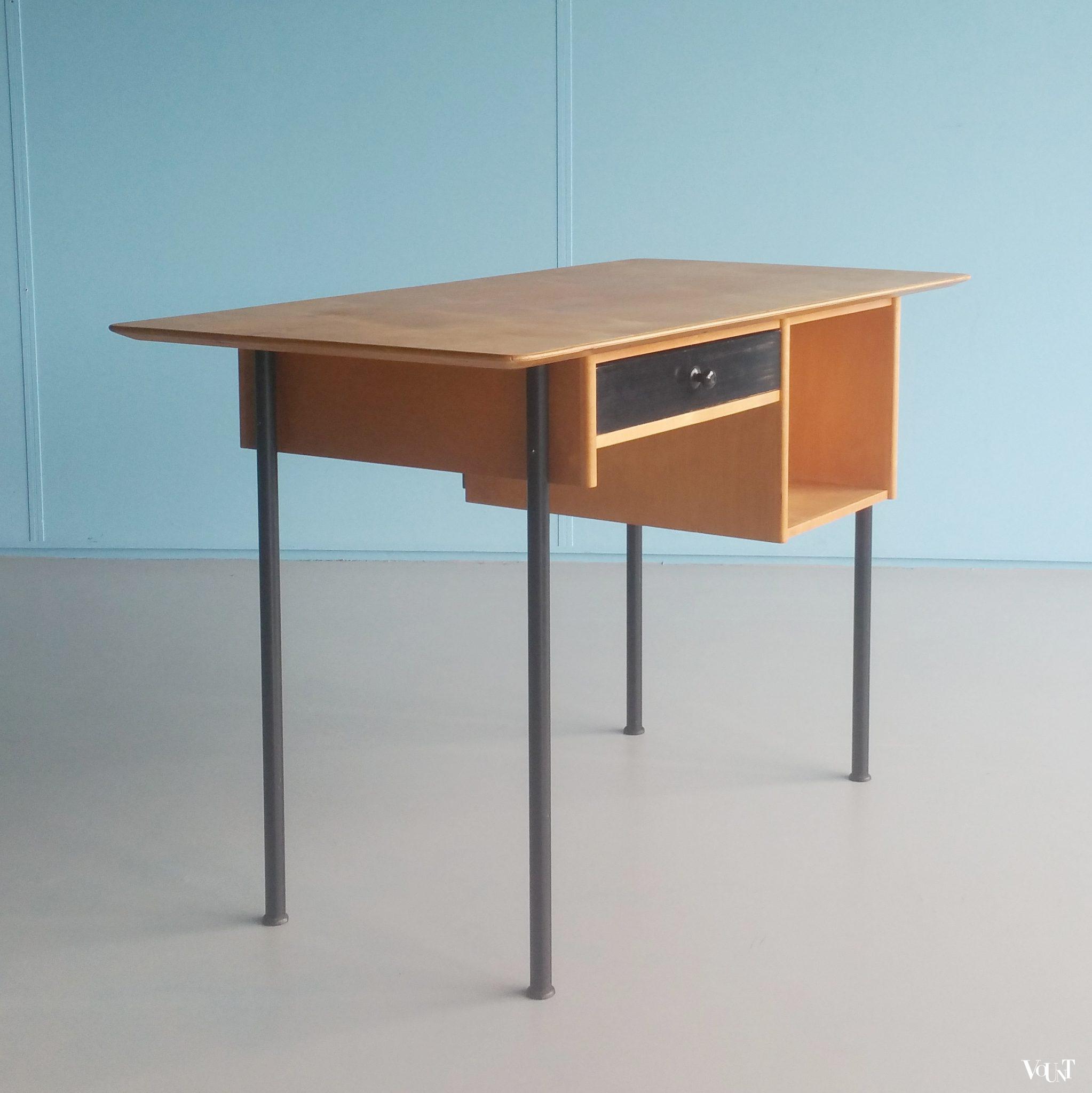 Jaren ’50 bureau berkenhout