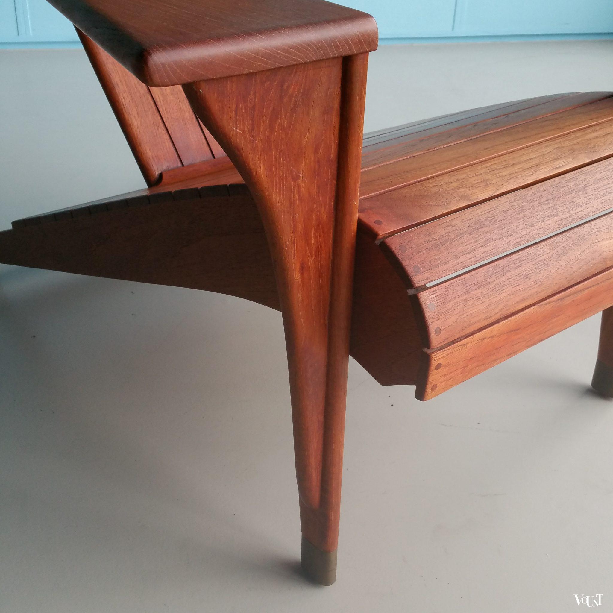 Stoel “Meditation, design Klaus Wettergren (Denemarken), producent Teak Farm” (VS), begin jaren ‘90