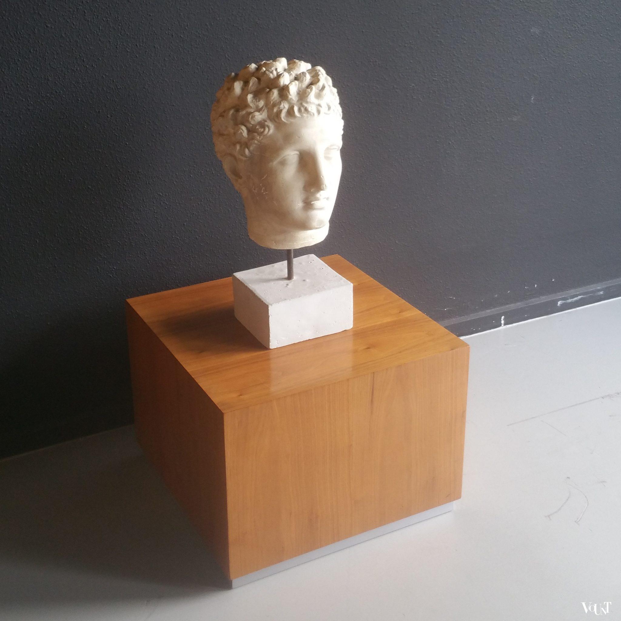 Gipsen buste Hermes