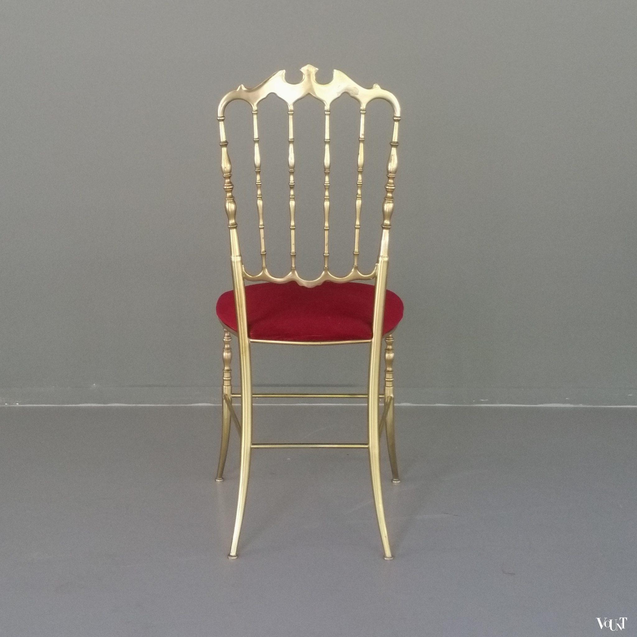 Messing Chiavari-stoeltje met rood fluwelen bekleding, Italië, jaren ‘60
