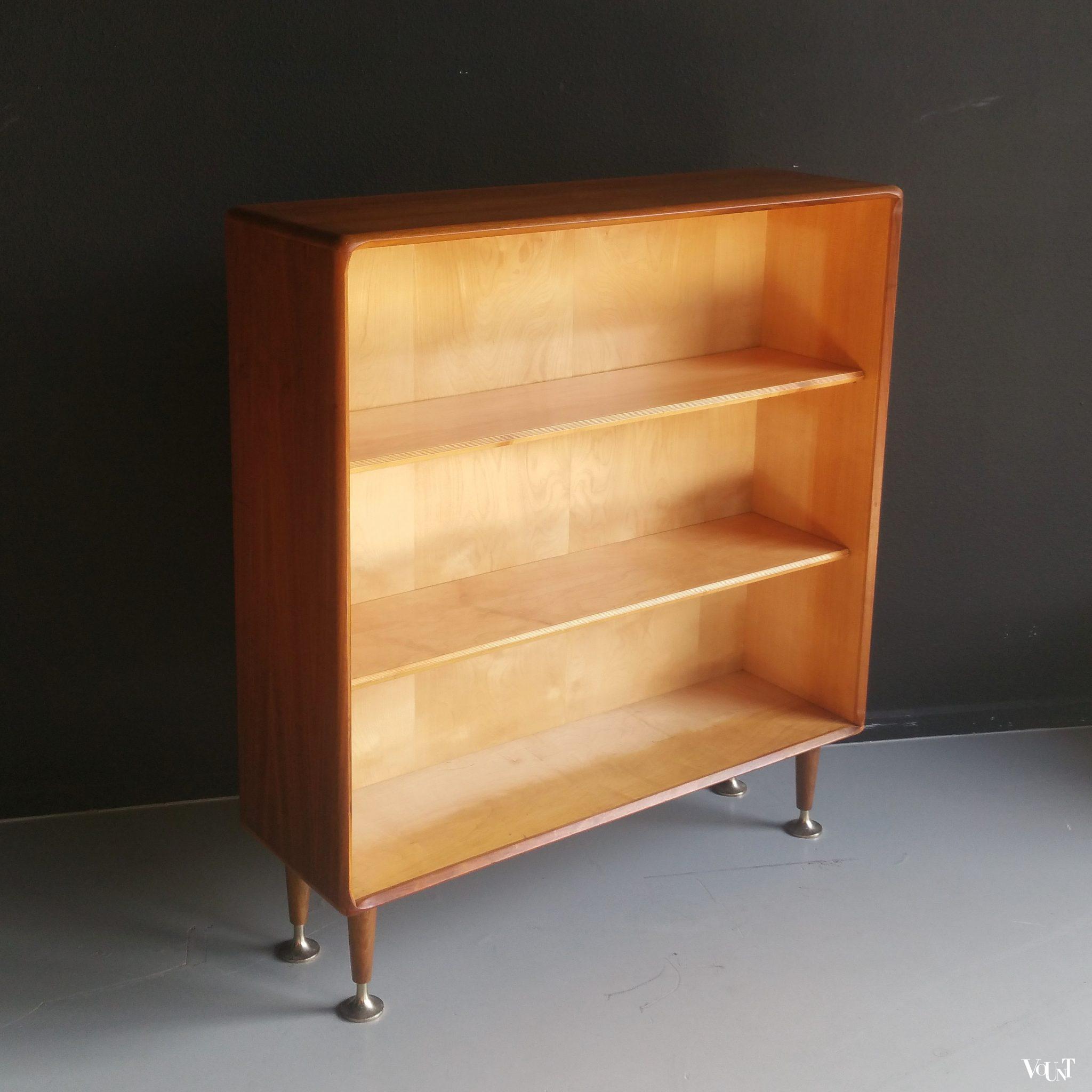 Boekenkast van A.A. Patijn voor Zijlstra's Meubelfabriek, jaren '50/'60