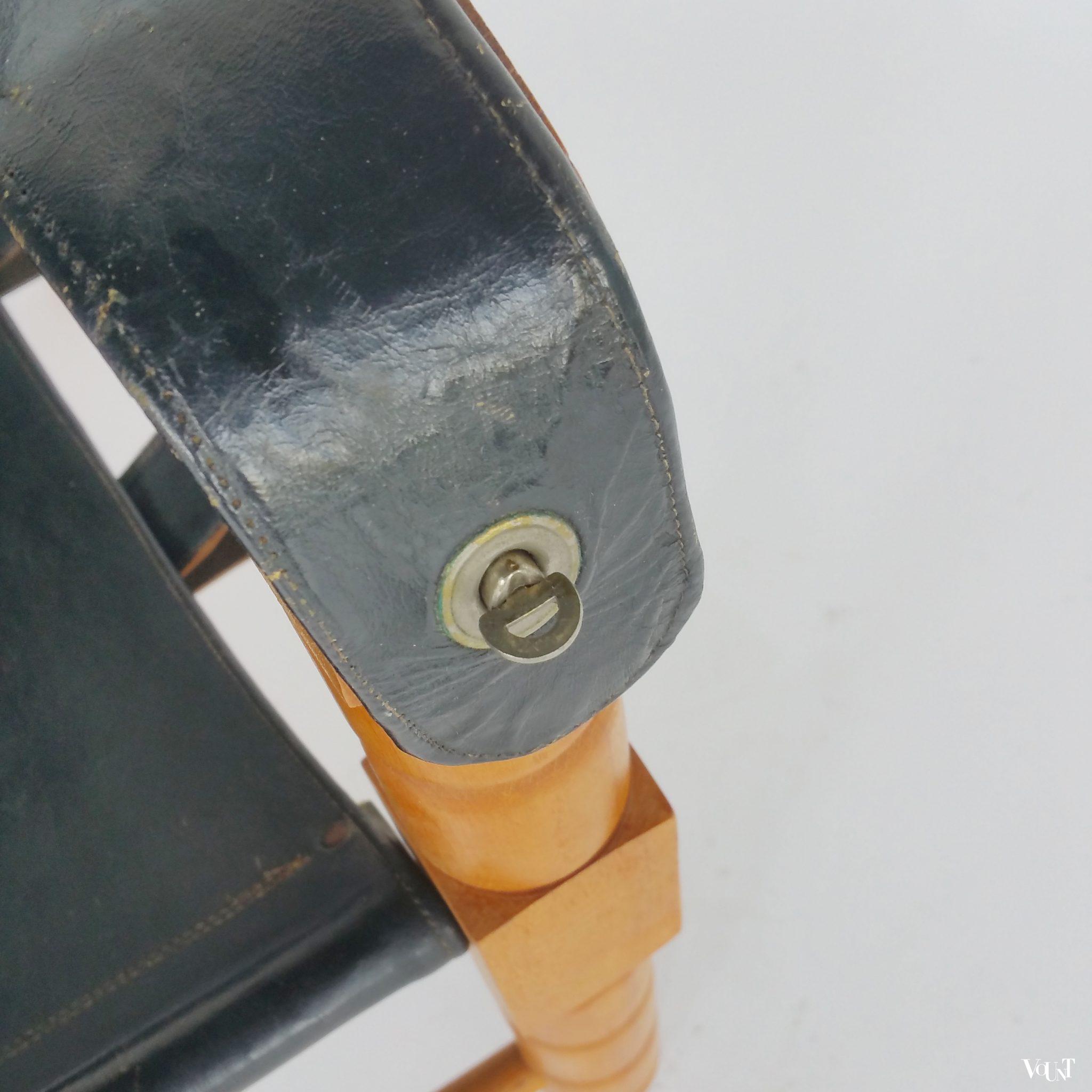 Jaren '60 safaristoel hout met zwart leer