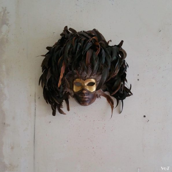 Venetiaans masker met veren