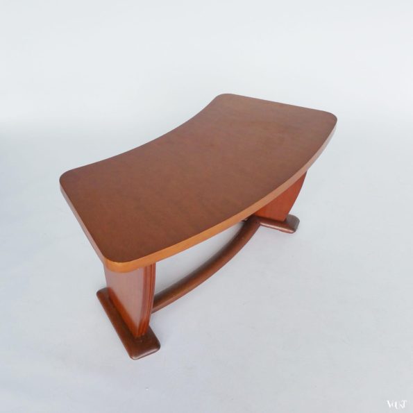 Art deco gebogen salontafel of bijzettafel