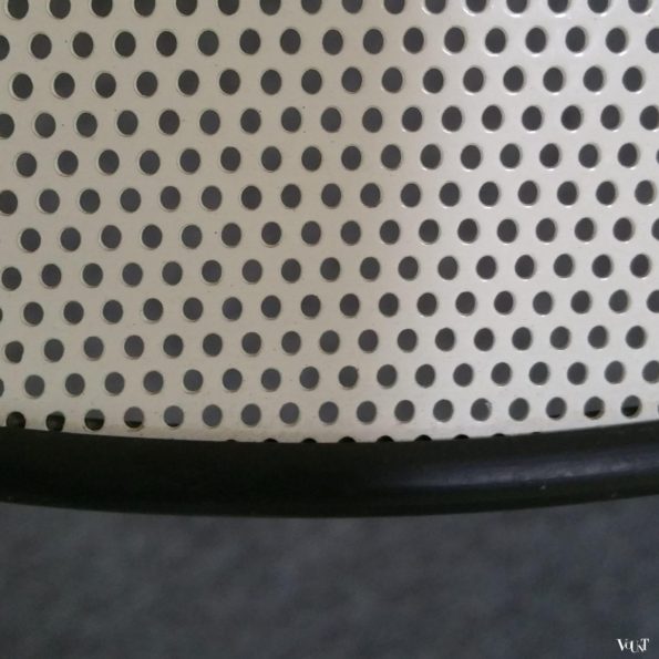 Hanglamp met geperforeerde witte kap, jaren '70/'80