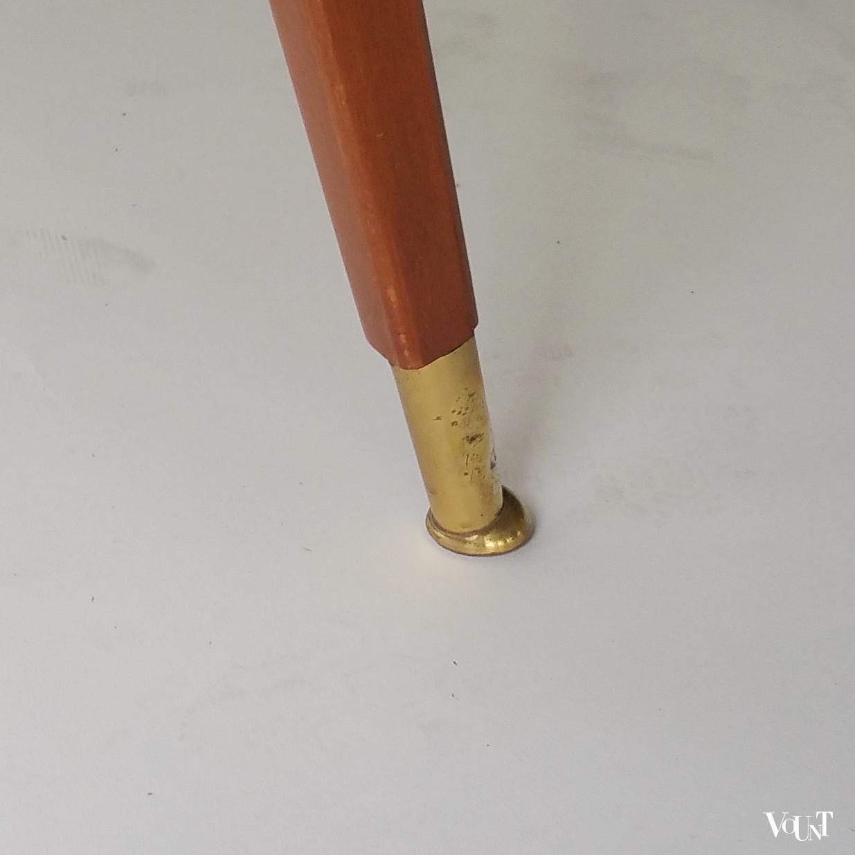 Jaren '50 salontafel met leren tafelblad