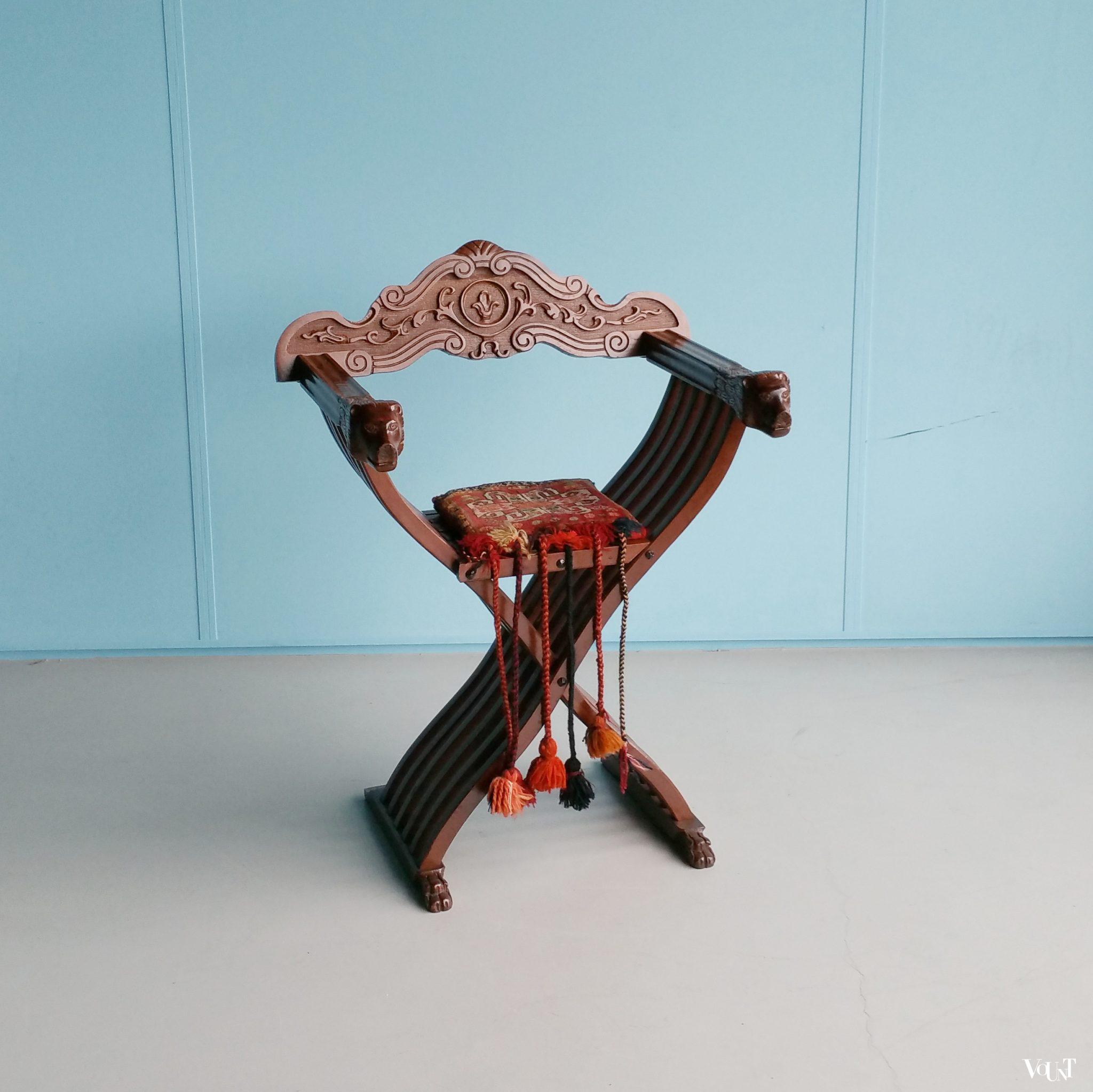 Curulische of savonarola stoel met Perzische tas, jaren '70