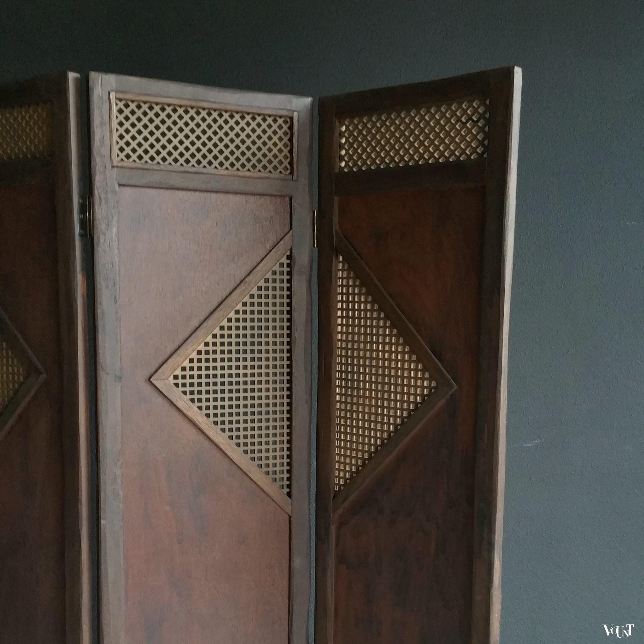 Vierslags houten kamerscherm in koloniale stijl