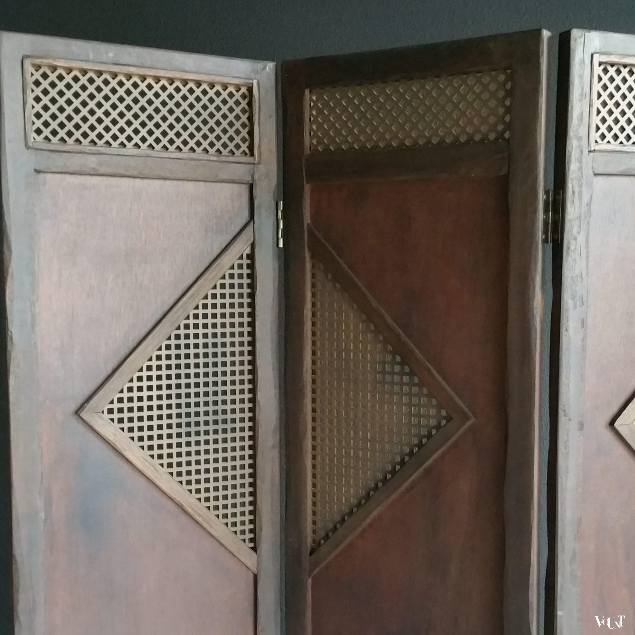 Vierslags houten kamerscherm in koloniale stijl