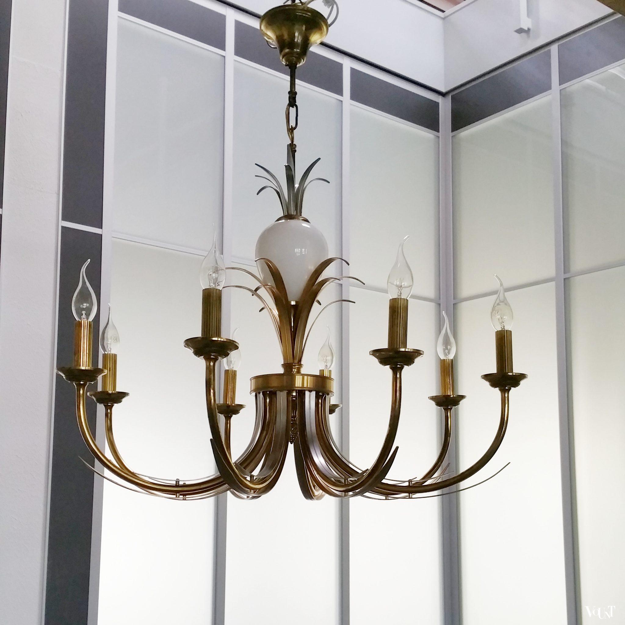 Hanglamp met struisvogelei en ananasbladeren, Maison Charles, jaren ‘70