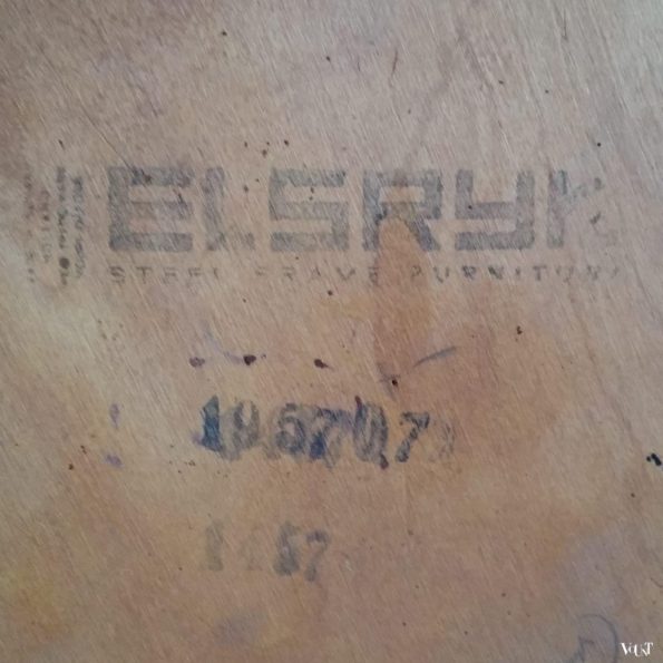 Verstelbare salon-/eettafel met zwart linoleum tafelblad, Rudolf Wolf voor Elsrijk, 1957