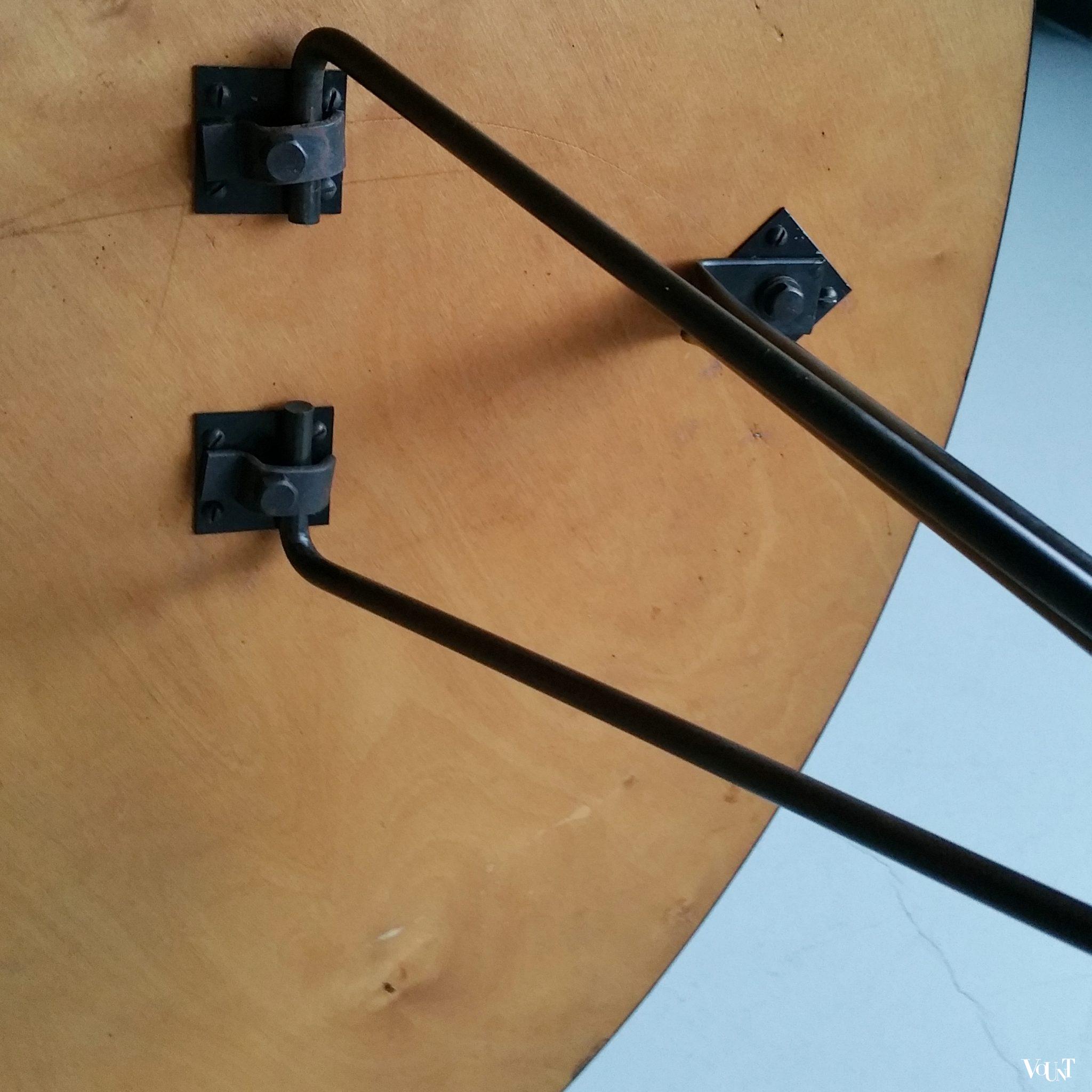 Verstelbare salon-/eettafel met zwart linoleum tafelblad, Rudolf Wolf voor Elsrijk, 1957