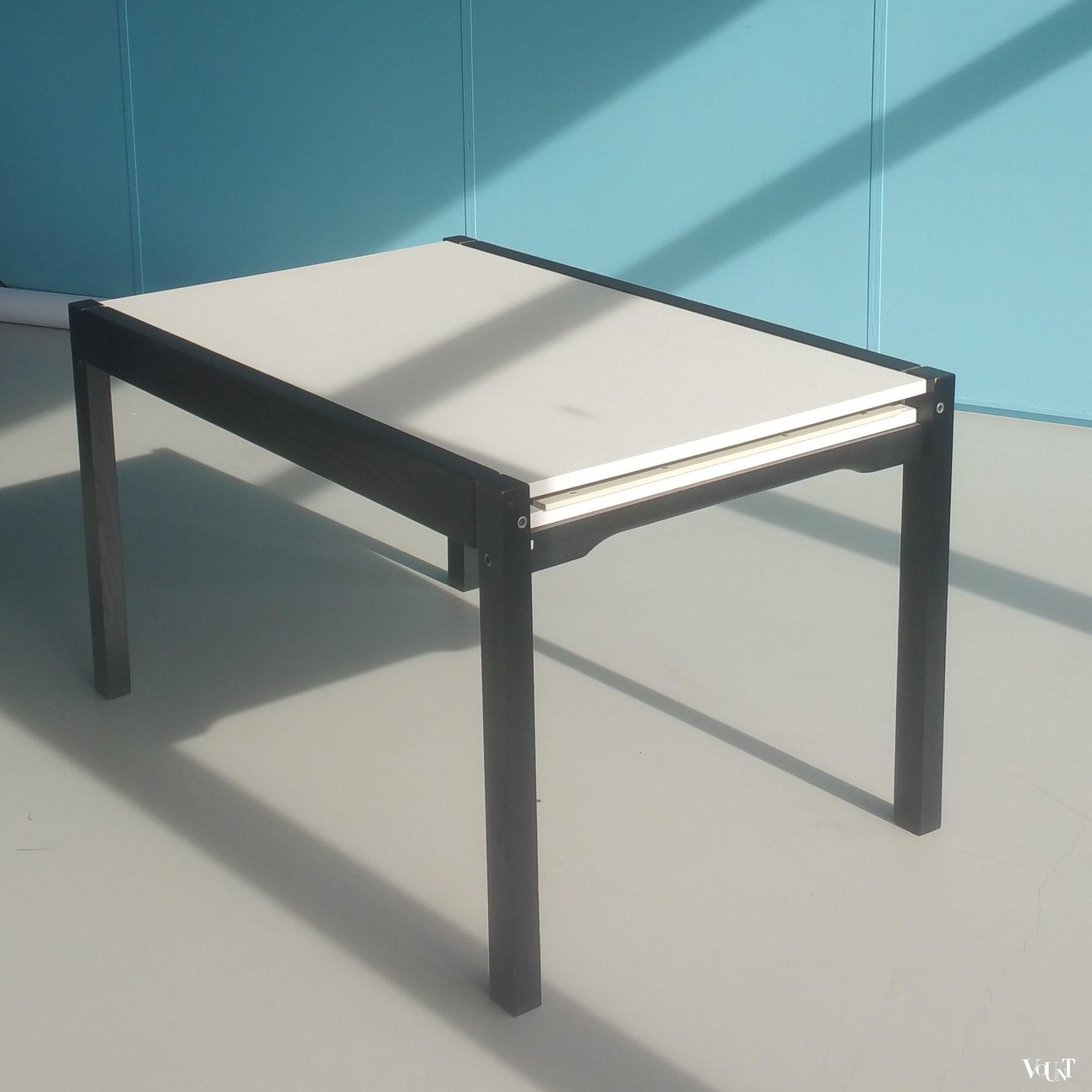 Zwart-wit eettafel, Pastoe, jaren '70