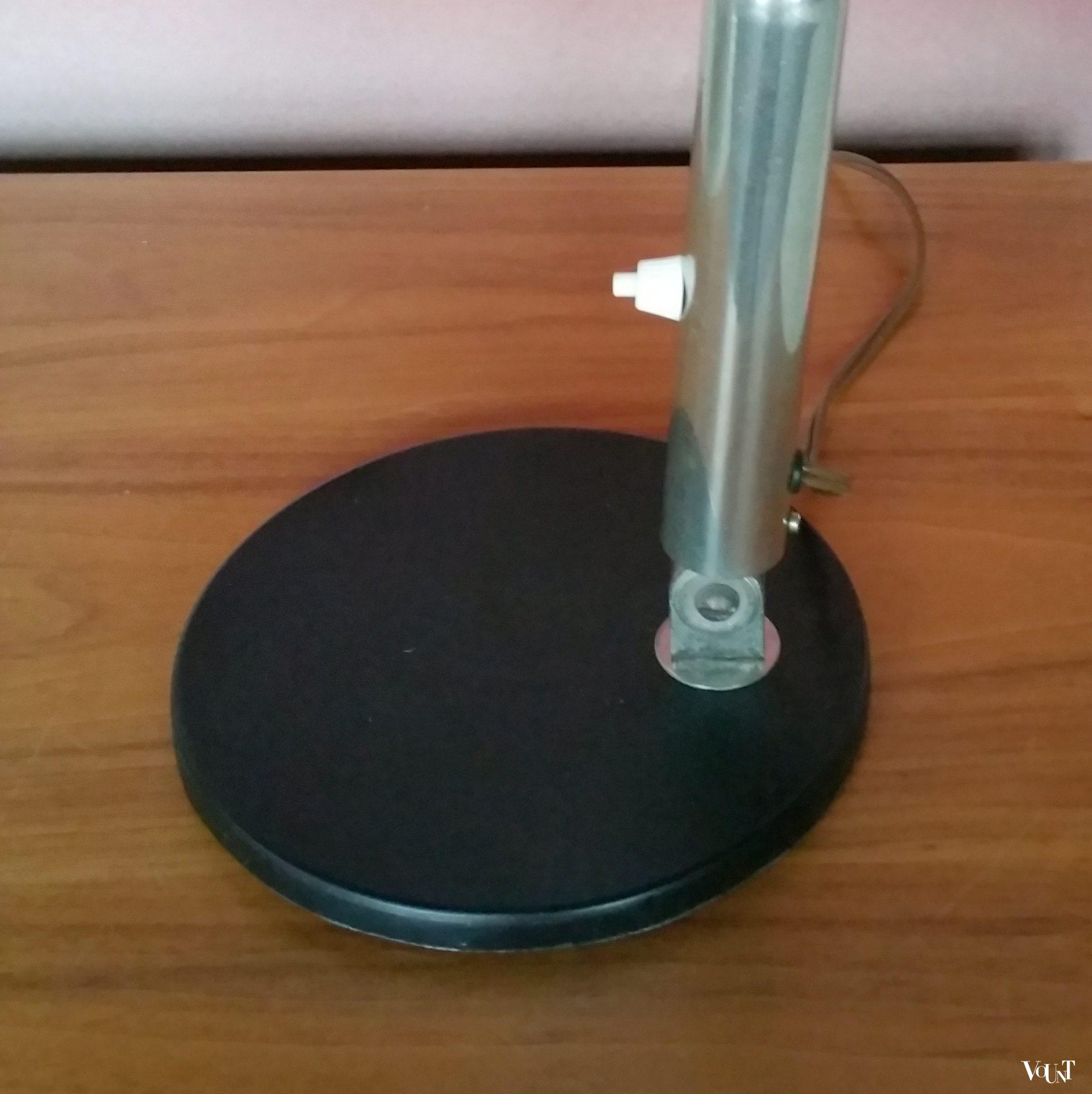 Tafellamp model 144, H. Busquet, Hala Zeist, jaren '50