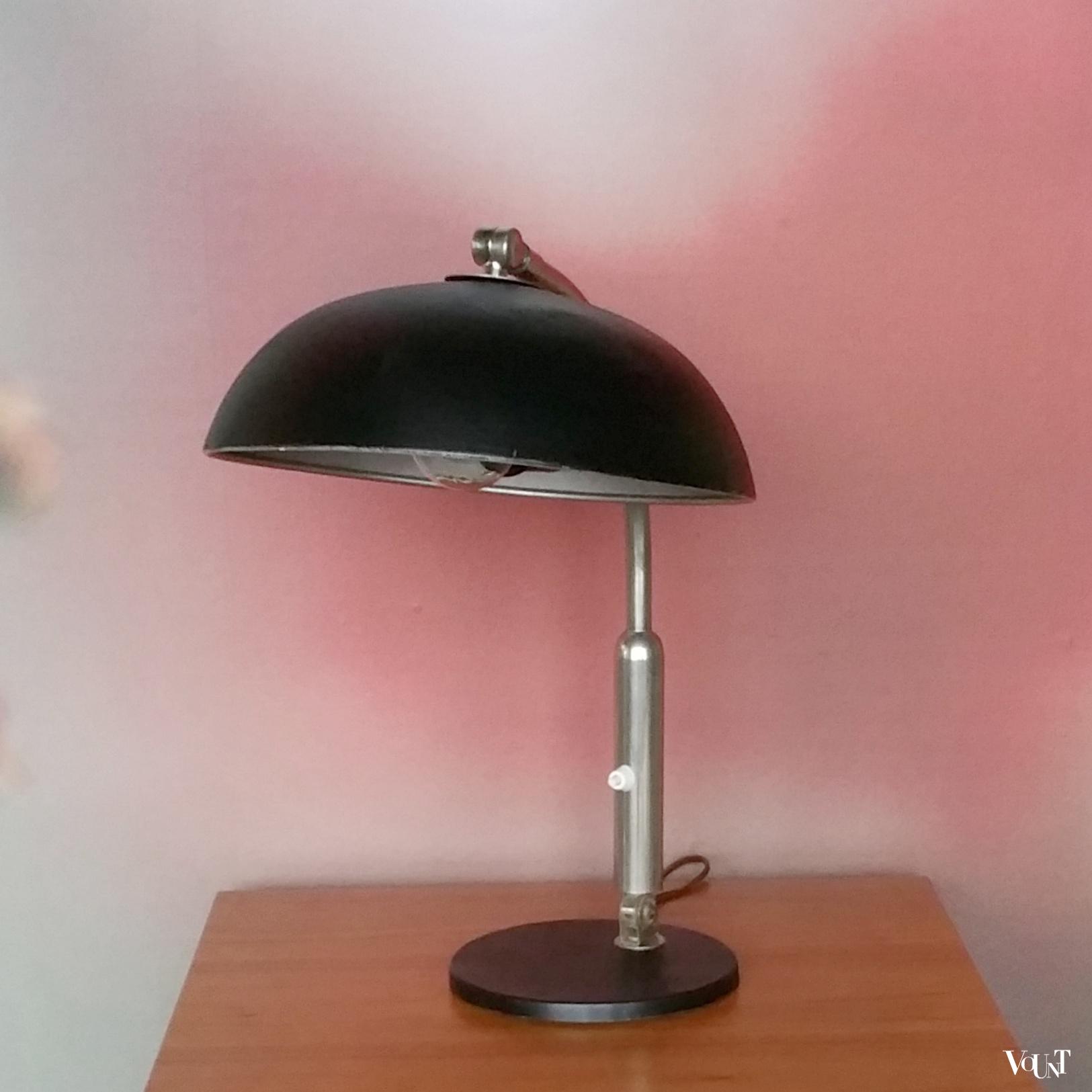 Tafellamp model 144, H. Busquet, Hala Zeist, jaren '50