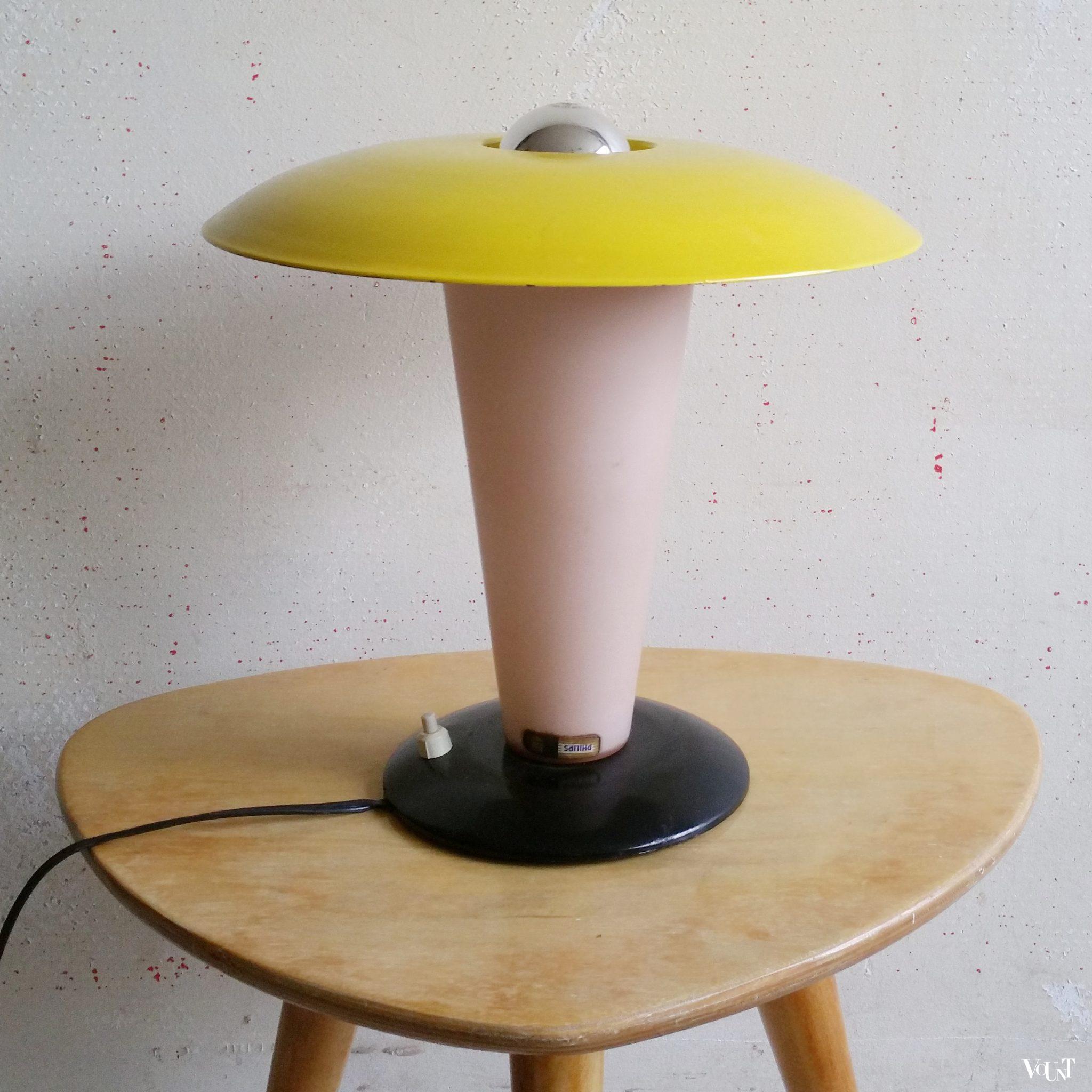 Philips tafellamp met gele kap, Louis Kalff, jaren '50