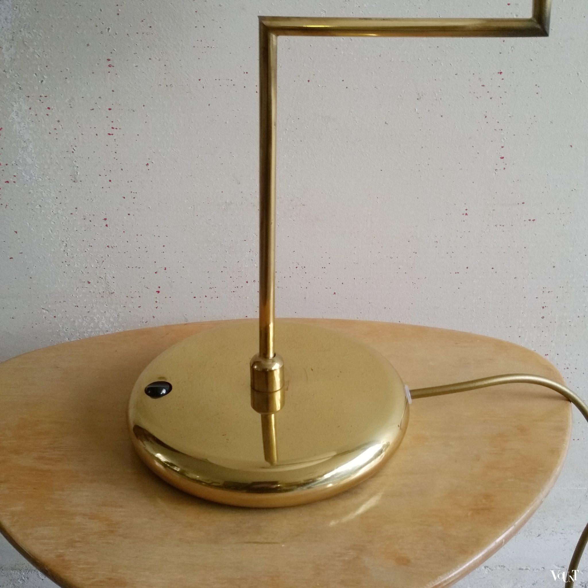 Messing tafellamp met opaline kap, jaren '70/'80