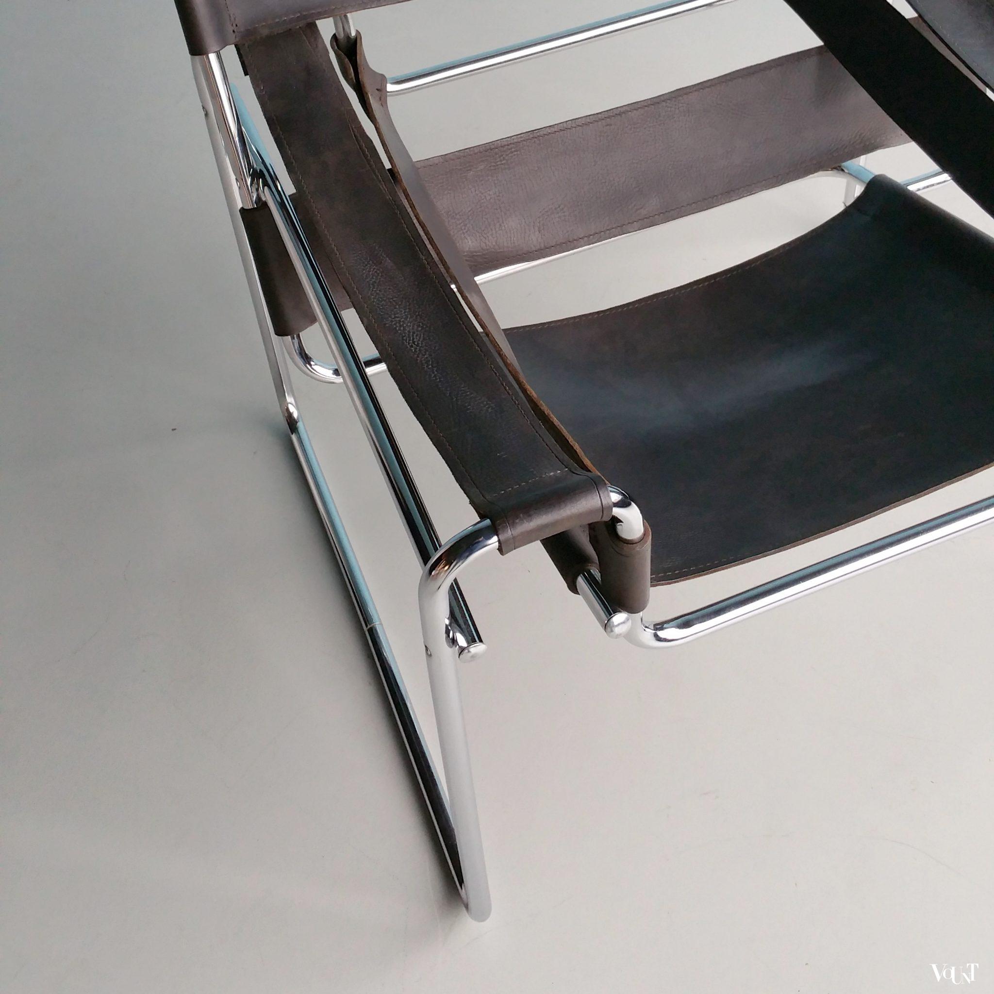 Wassily stoel Marcel Breuer donkerbruin juchtleer, jaren '70/'80