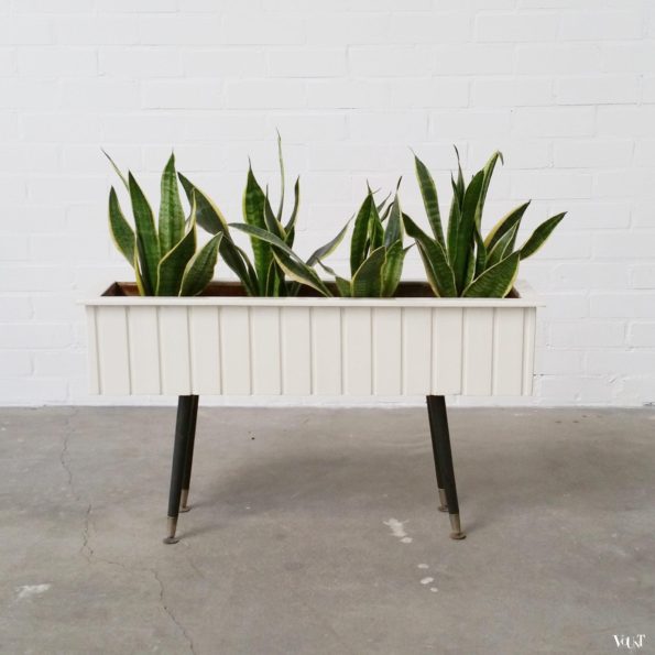 Jaren '50 houten plantenbak op pootjes