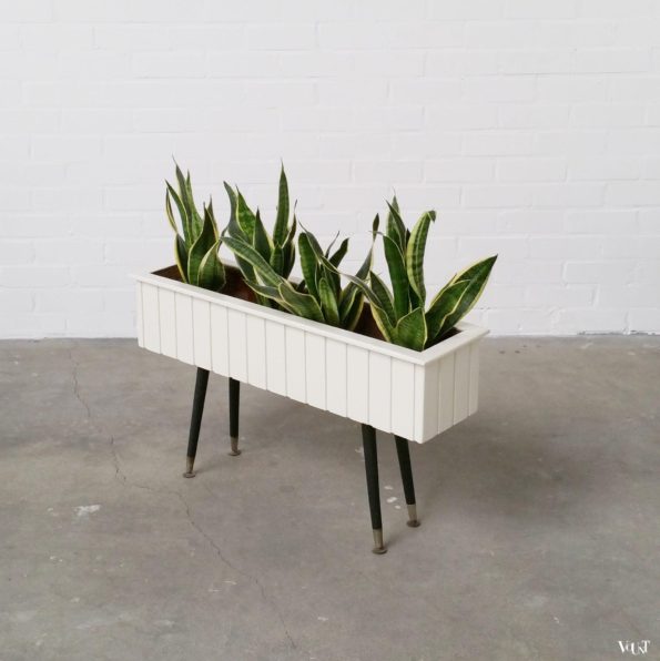 Jaren '50 houten plantenbak op pootjes