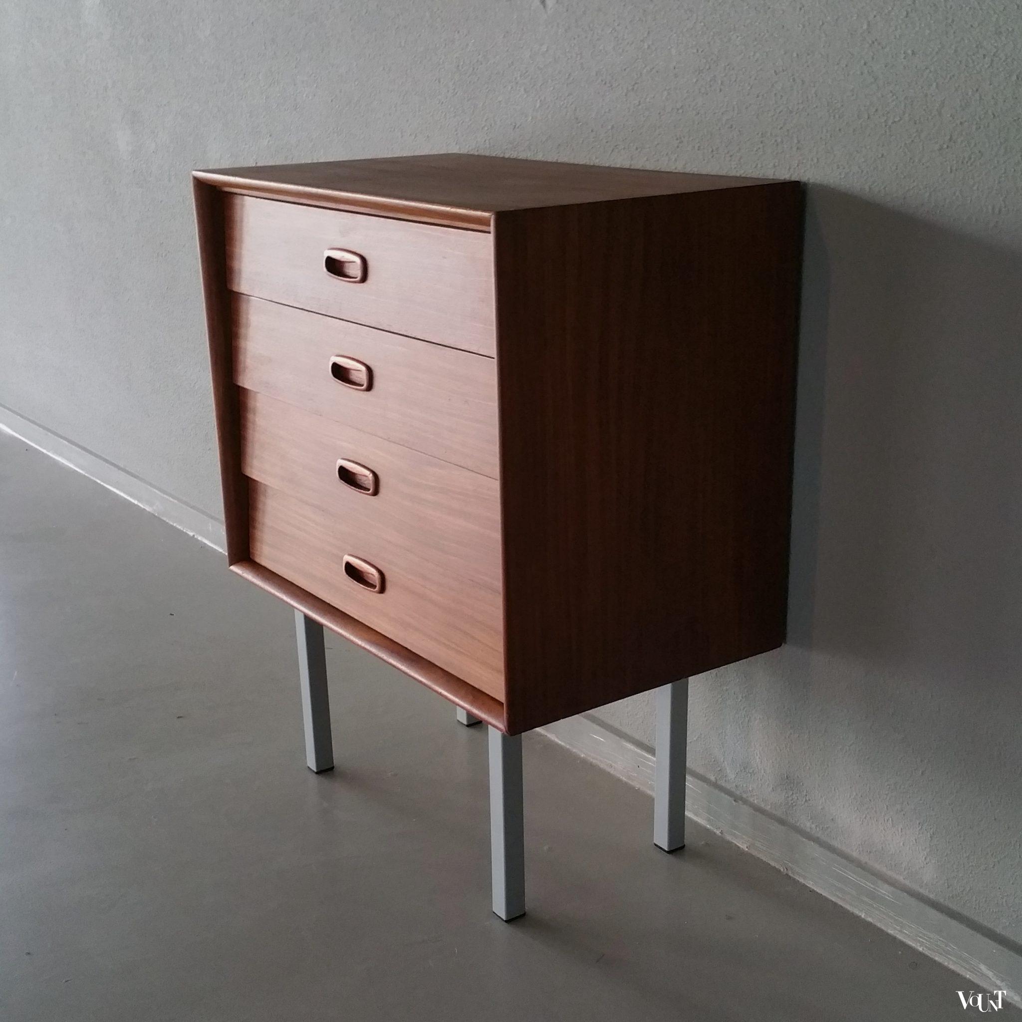 Jaren '60 teakhouten ladekastje