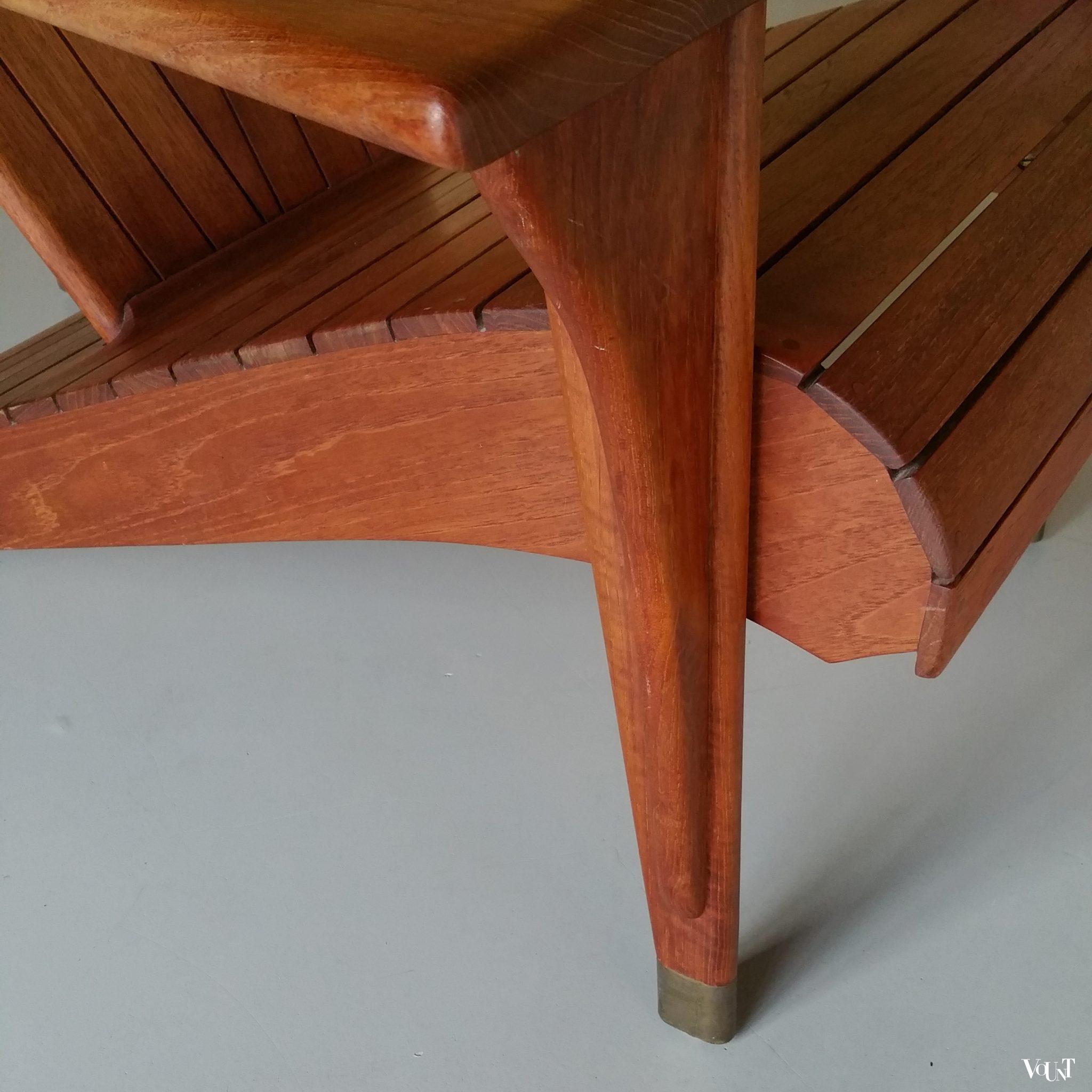 Stoel “Meditation, design Klaus Wettergren (Denemarken), producent Teak Farm” (VS), begin jaren ‘90