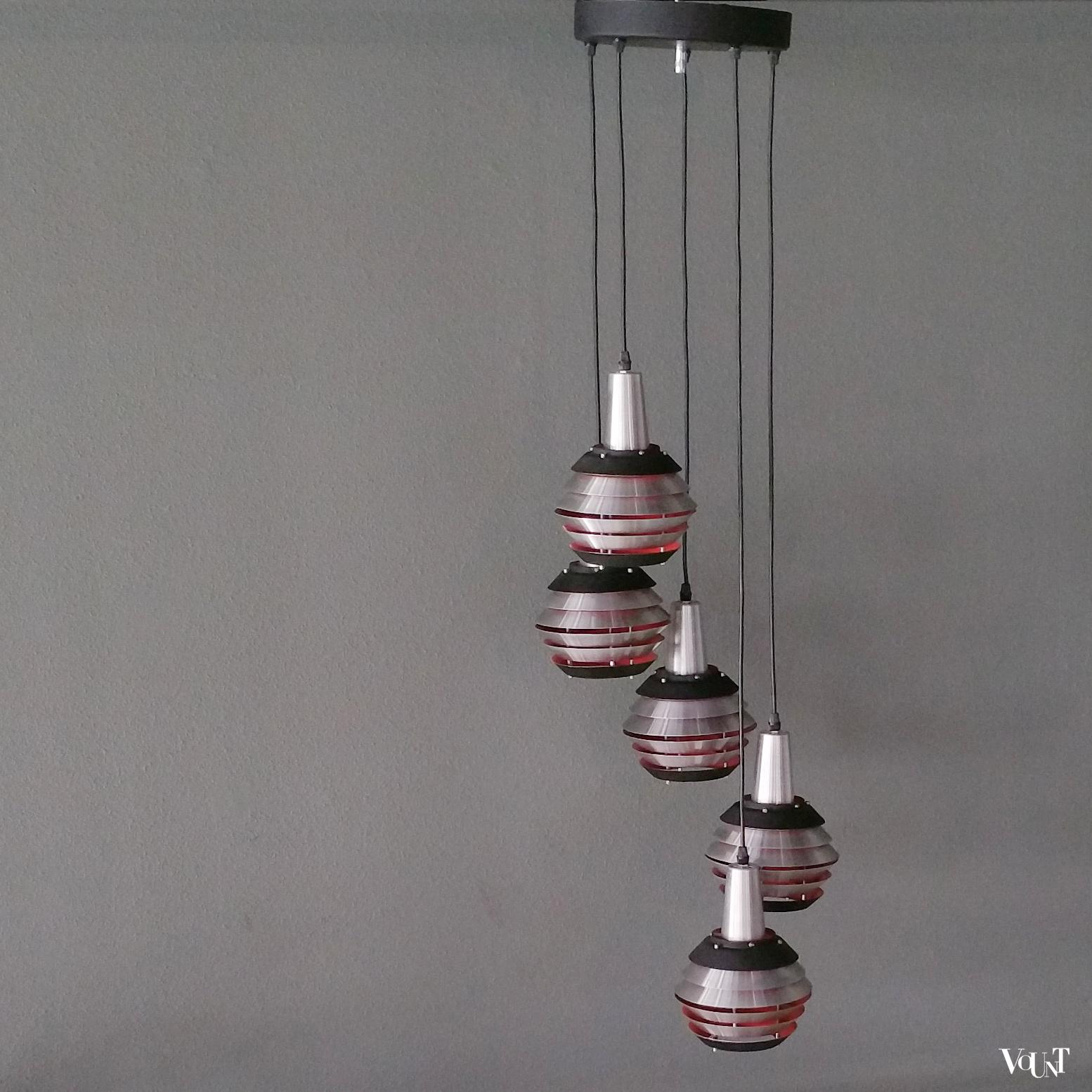 Hanglamp met 5 lamellen kappen, Lakro, jaren '60