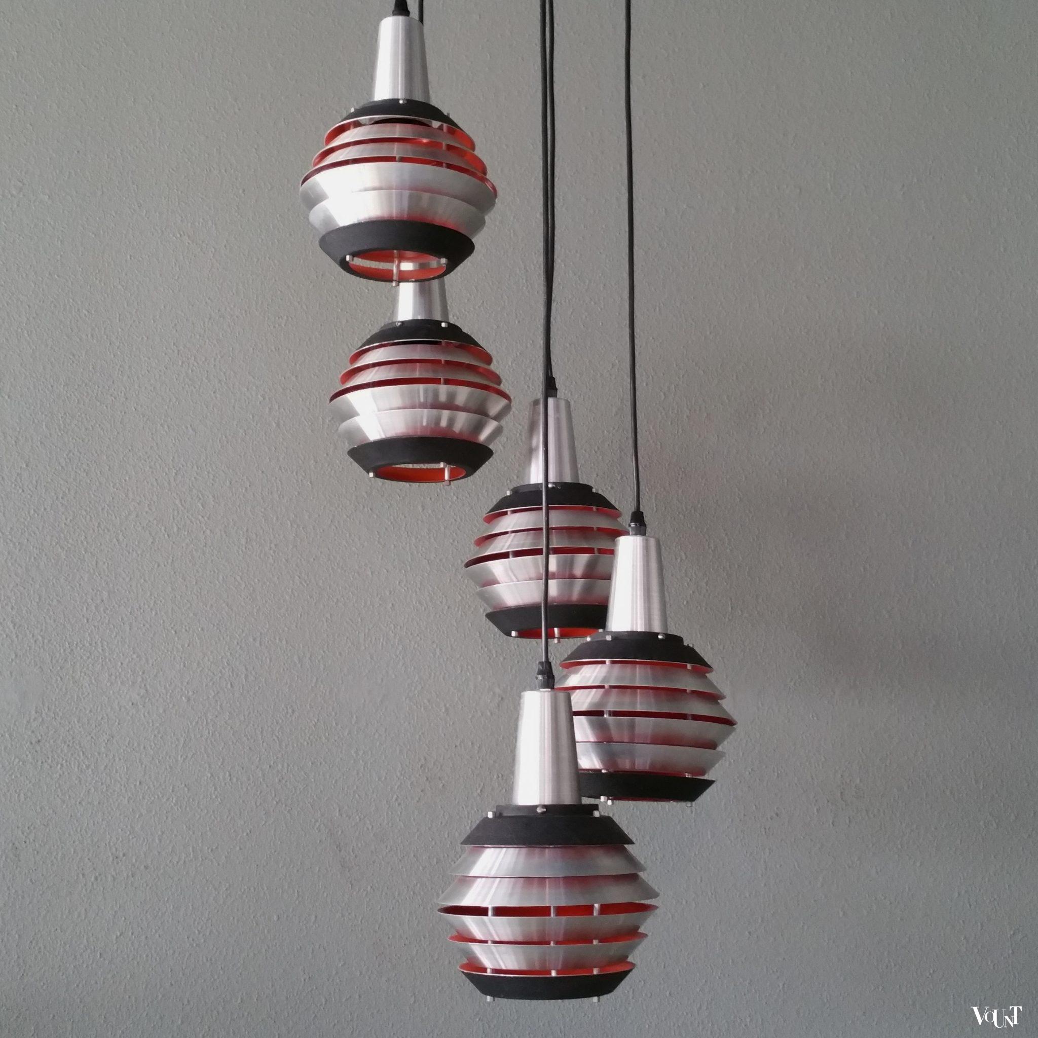 Hanglamp met 5 lamellen kappen, Lakro, jaren '60