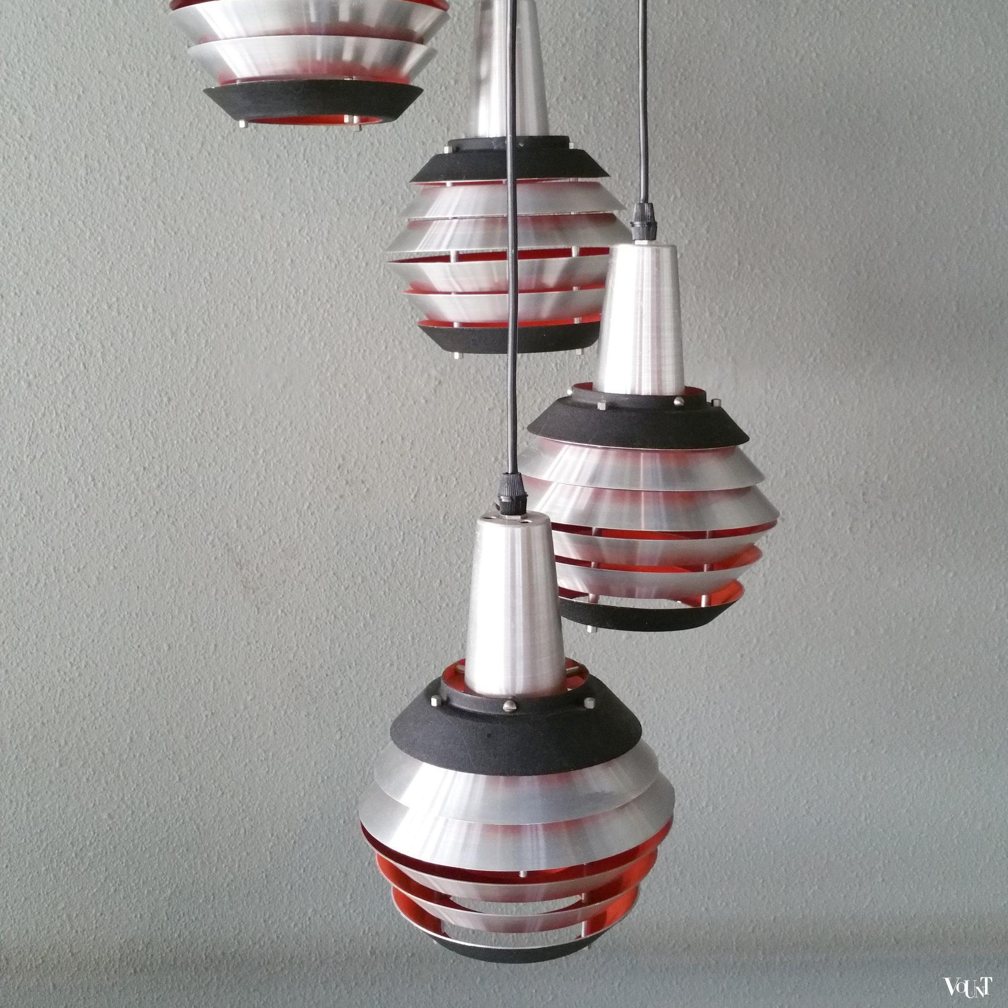 Hanglamp met 5 lamellen kappen, Lakro, jaren '60