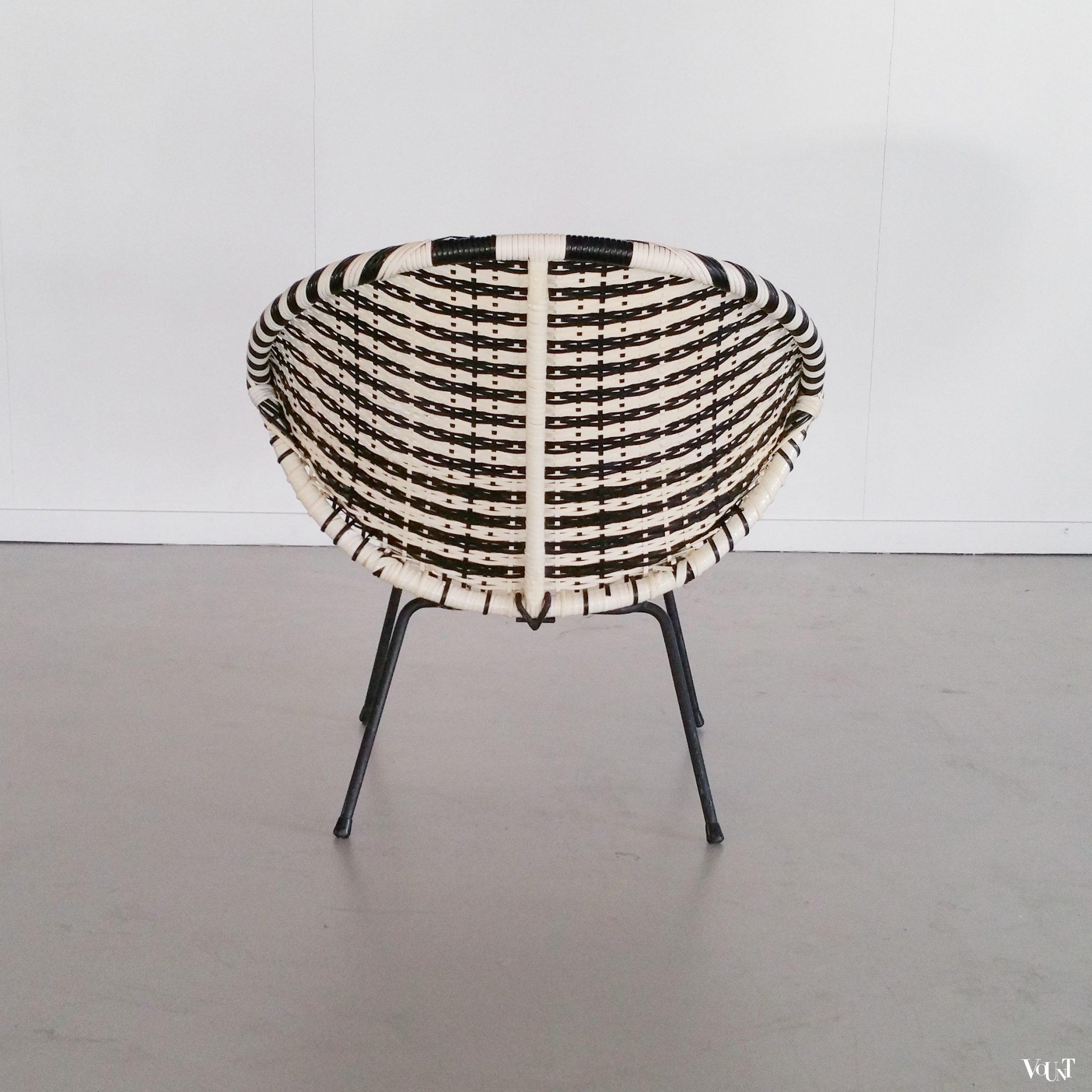 Ronde jaren '50 stoel met kunststof vlechtwerk, attr. Rohé Noordwolde