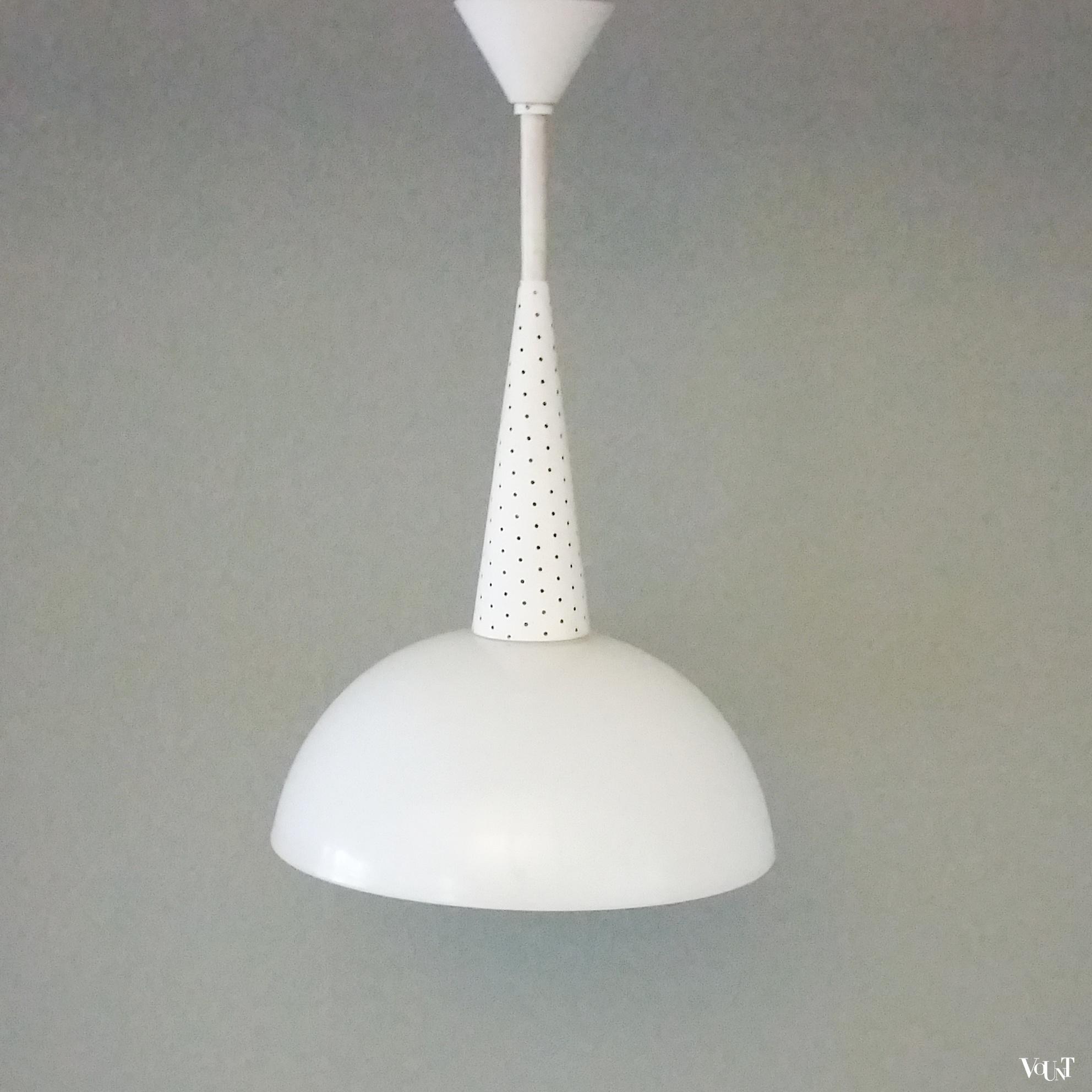 Holophane hanglamp, Mathieu Matégot, jaren '50
