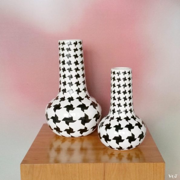 Set van 2 vazen met pied de poule-motief, jaren '70/'80