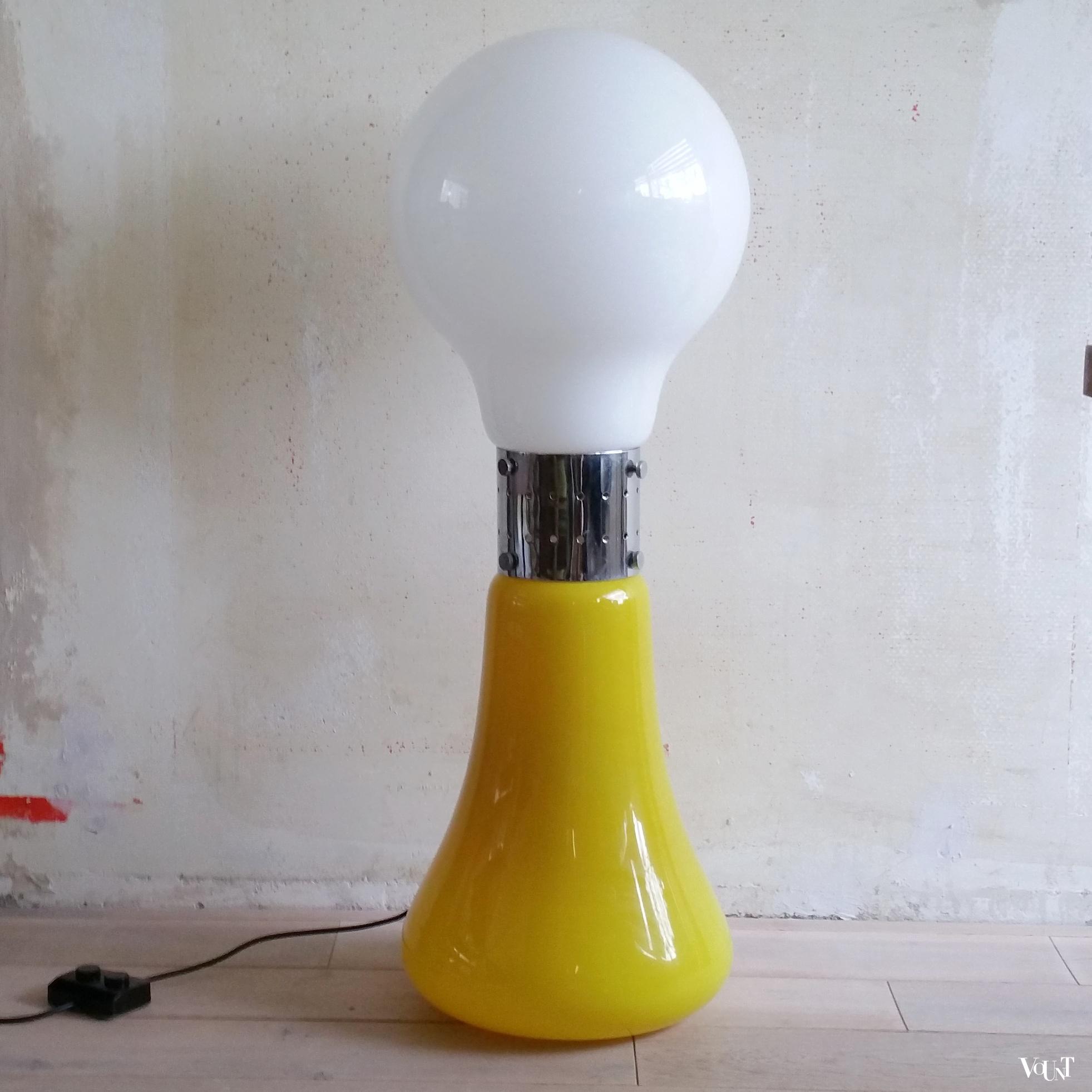 Birillo vloerlamp wit en geel Murano glas, Carlo Nason voor AV Mazegga, jaren '70