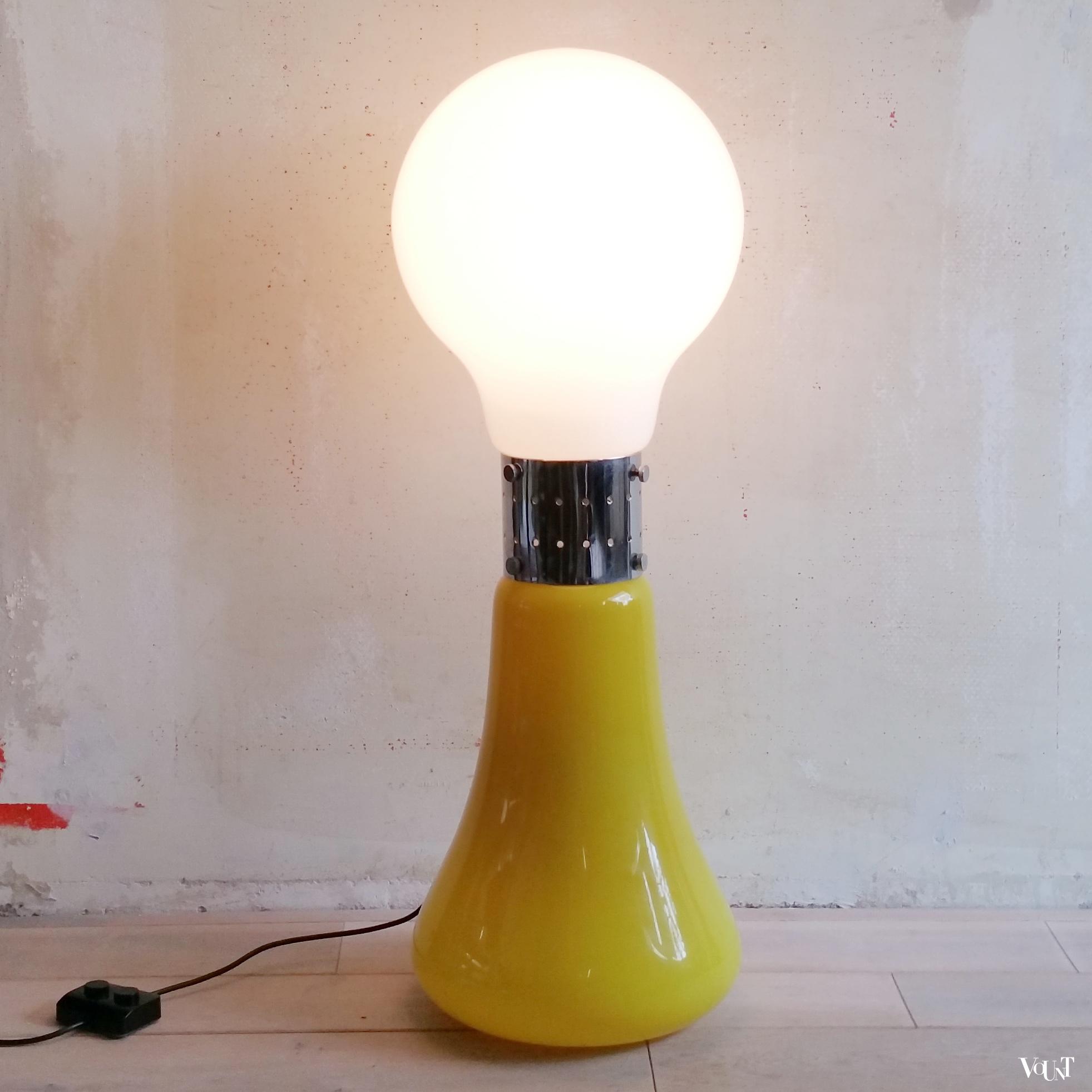 Birillo vloerlamp wit en geel Murano glas, Carlo Nason voor AV Mazegga, jaren '70