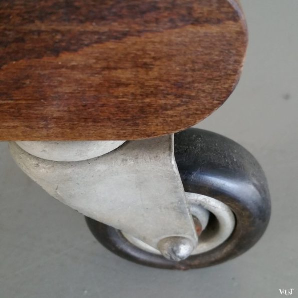 Franse jaren '50/'60 bijzettafel / tv-tafel, Jullian