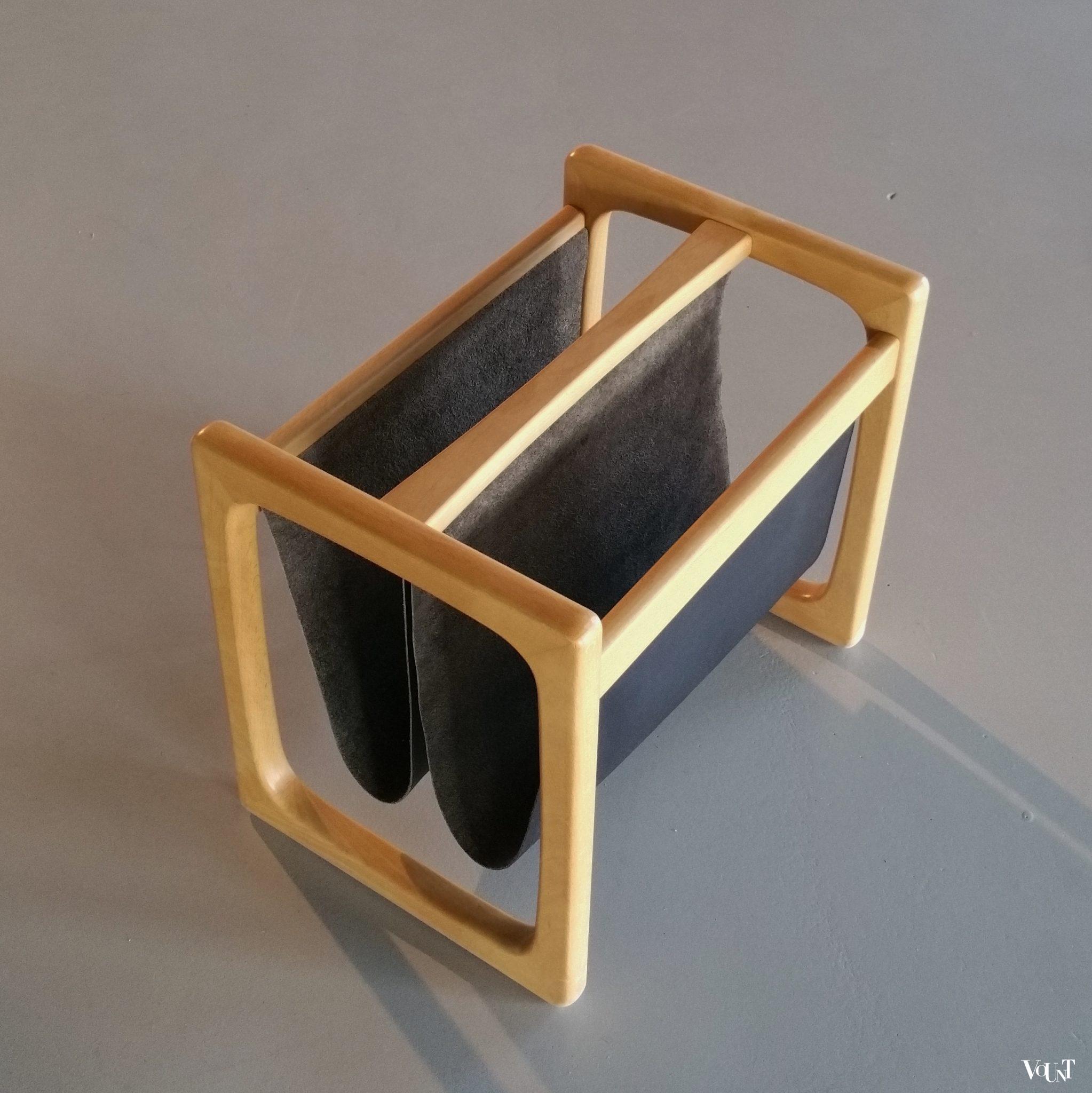 Lectuurbak hout en leer, Aksel Kjersgaard voor Odder Møbler, jaren '60/'70