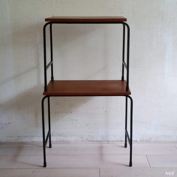 Set minimalistische bijzettafeltjes, jaren '60