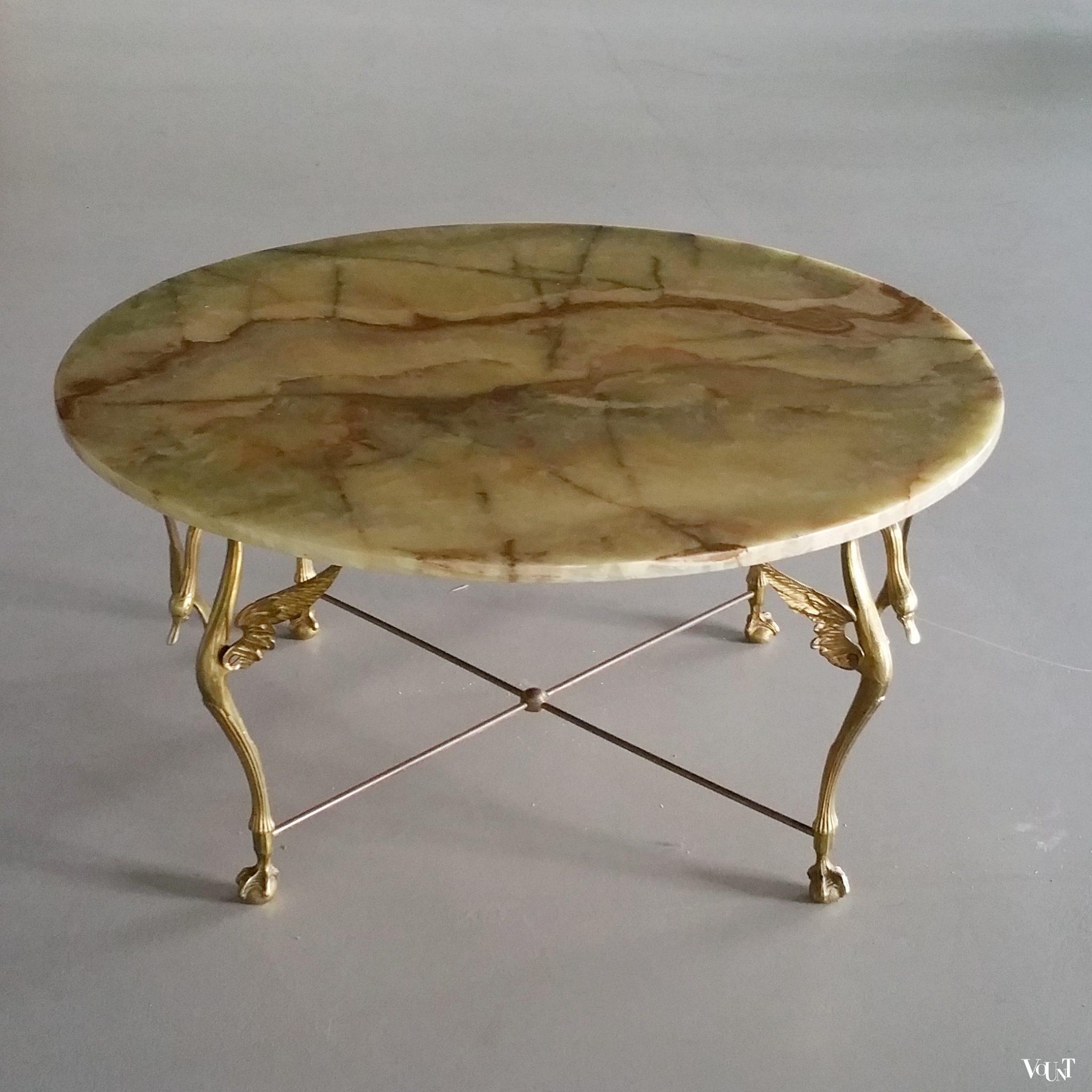Ronde onyx salontafel met messing frame zwanen, jaren '60
