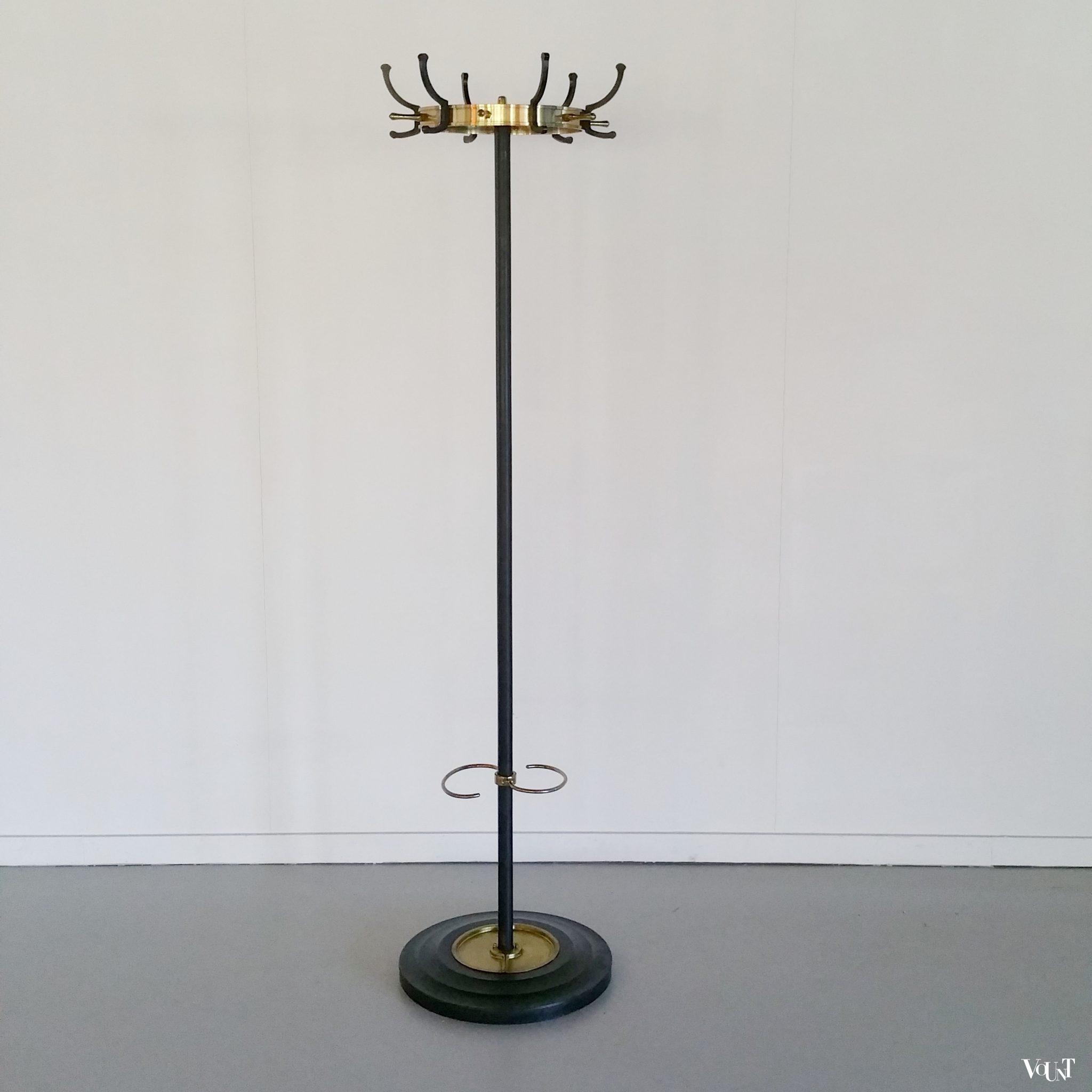 Staande kapstok messing en metaal, Jacques Adnet, jaren '50