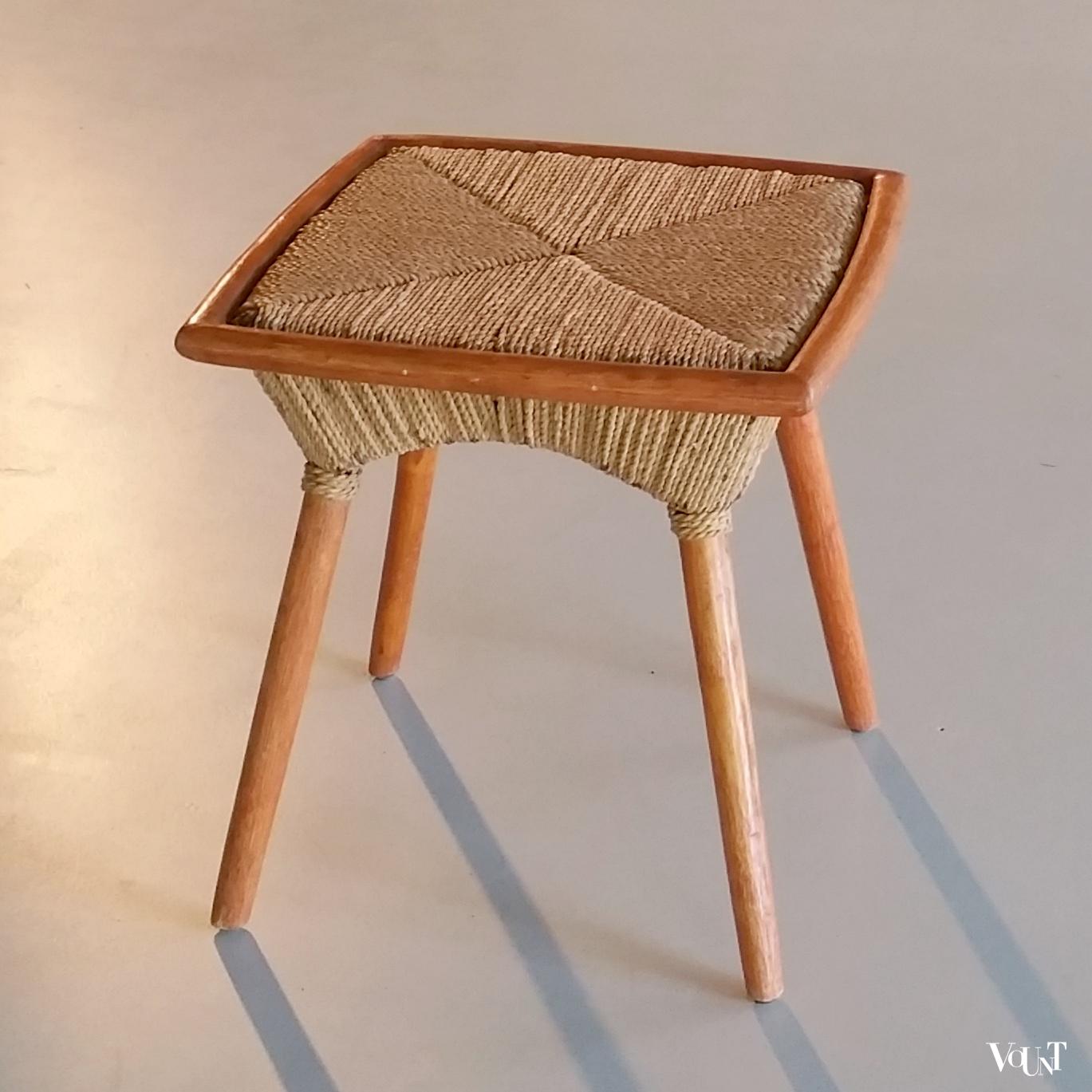 Tafeltje van hout en touw, jaren '50