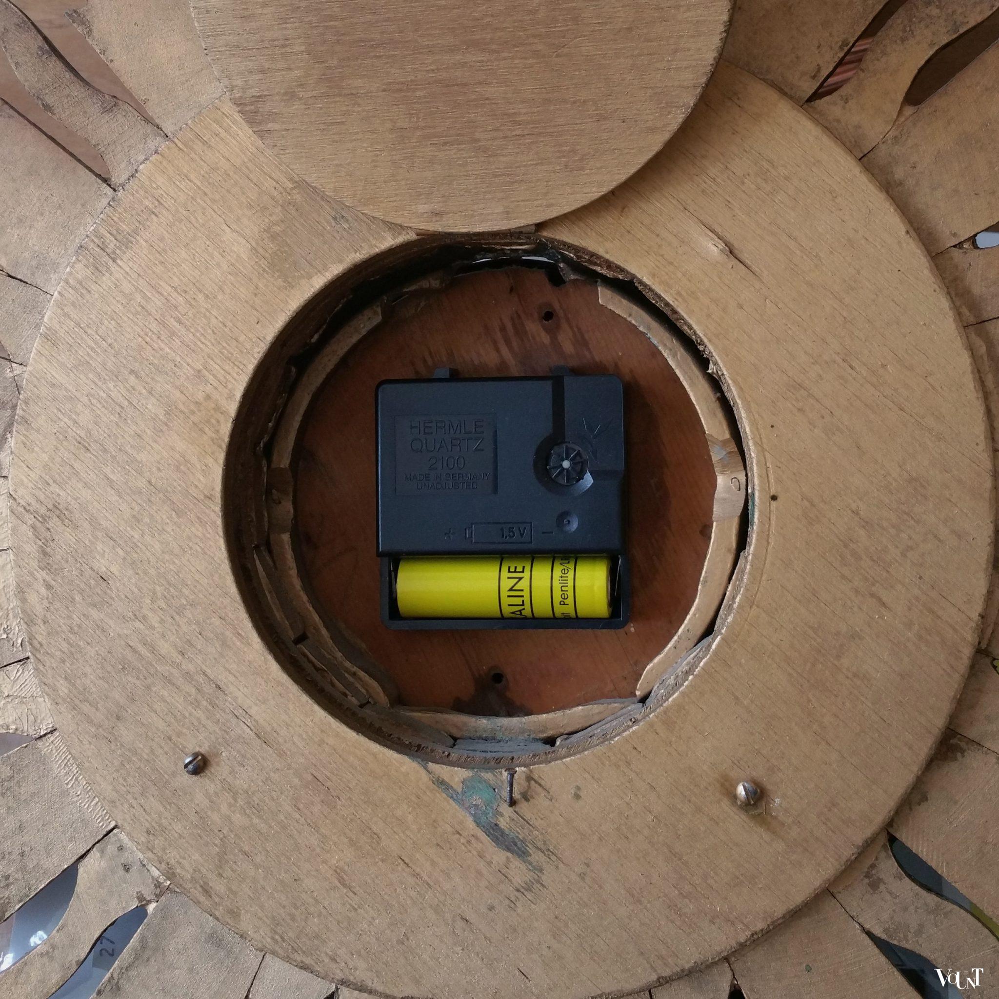 Houten zonneklok, Stijlklokkenfabriek C.J.H. Sens en Zn. Den Haag, jaren '60