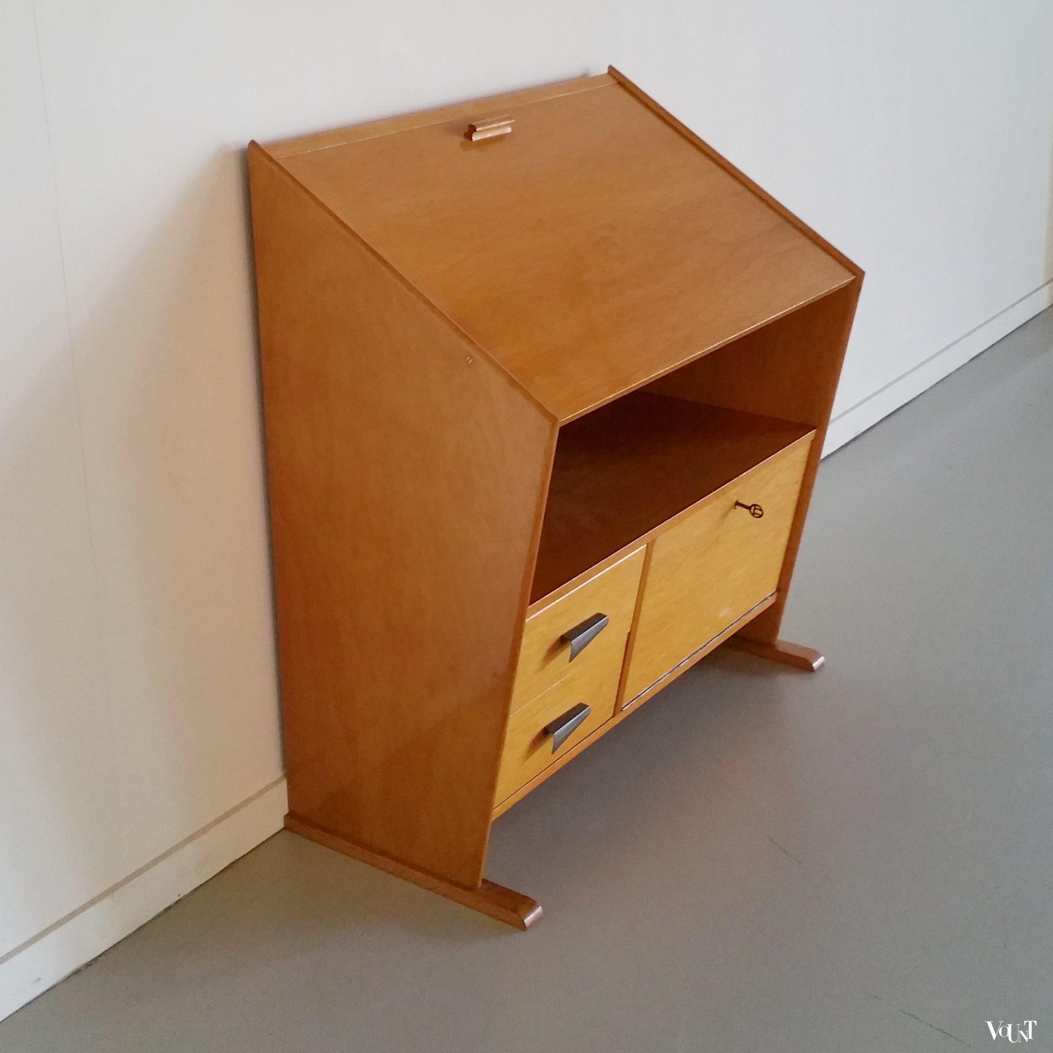 Secretaire Cor Alons voor C. den Boer Gouda, jaren '50